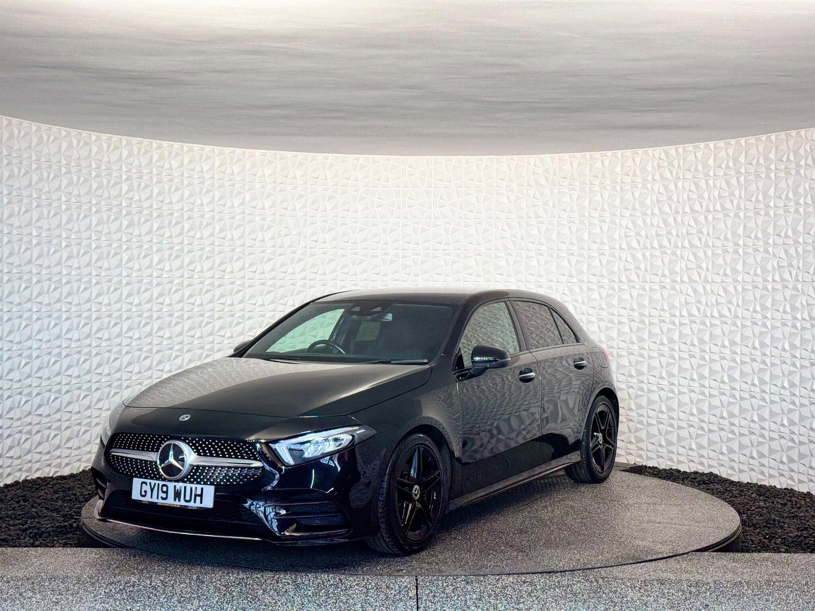 Mercedes-Benz A Class 1.3 A180 AMG Line (Premium) 7G-DCT Euro 6 (s/s) 5dr 5dr Automatic 2019