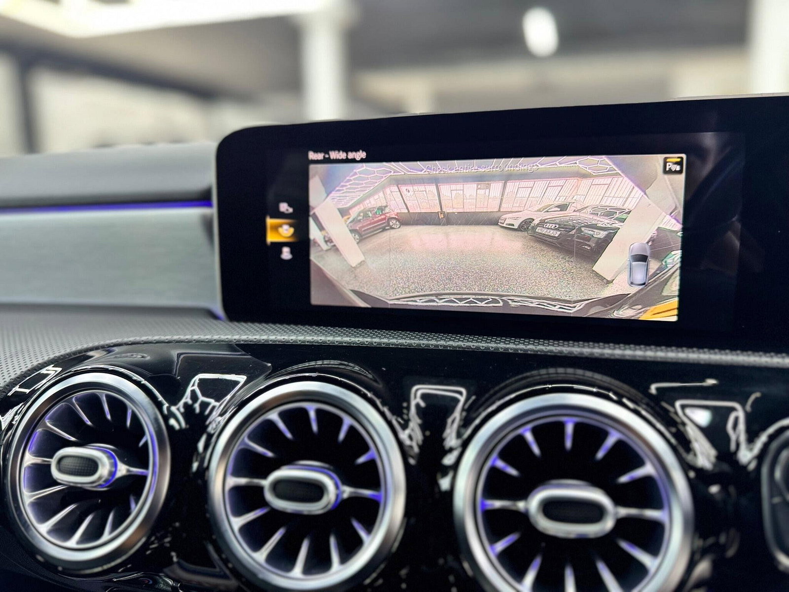 Mercedes-Benz A Class 1.3 A180 AMG Line (Premium) 7G-DCT Euro 6 (s/s) 5dr 5dr Automatic 2019