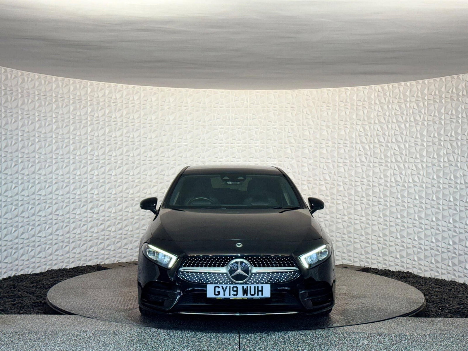 Mercedes-Benz A Class 1.3 A180 AMG Line (Premium) 7G-DCT Euro 6 (s/s) 5dr 5dr Automatic 2019