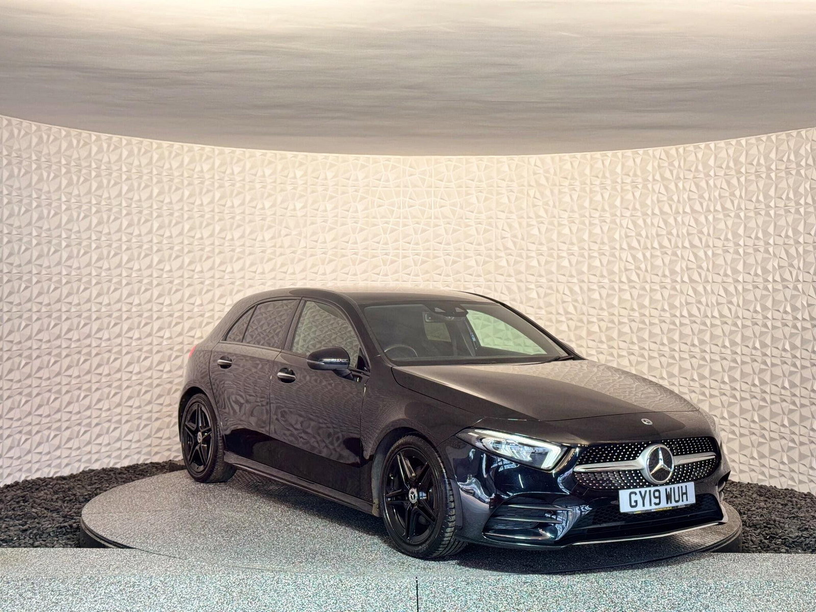 Mercedes-Benz A Class 1.3 A180 AMG Line (Premium) 7G-DCT Euro 6 (s/s) 5dr 5dr Automatic 2019
