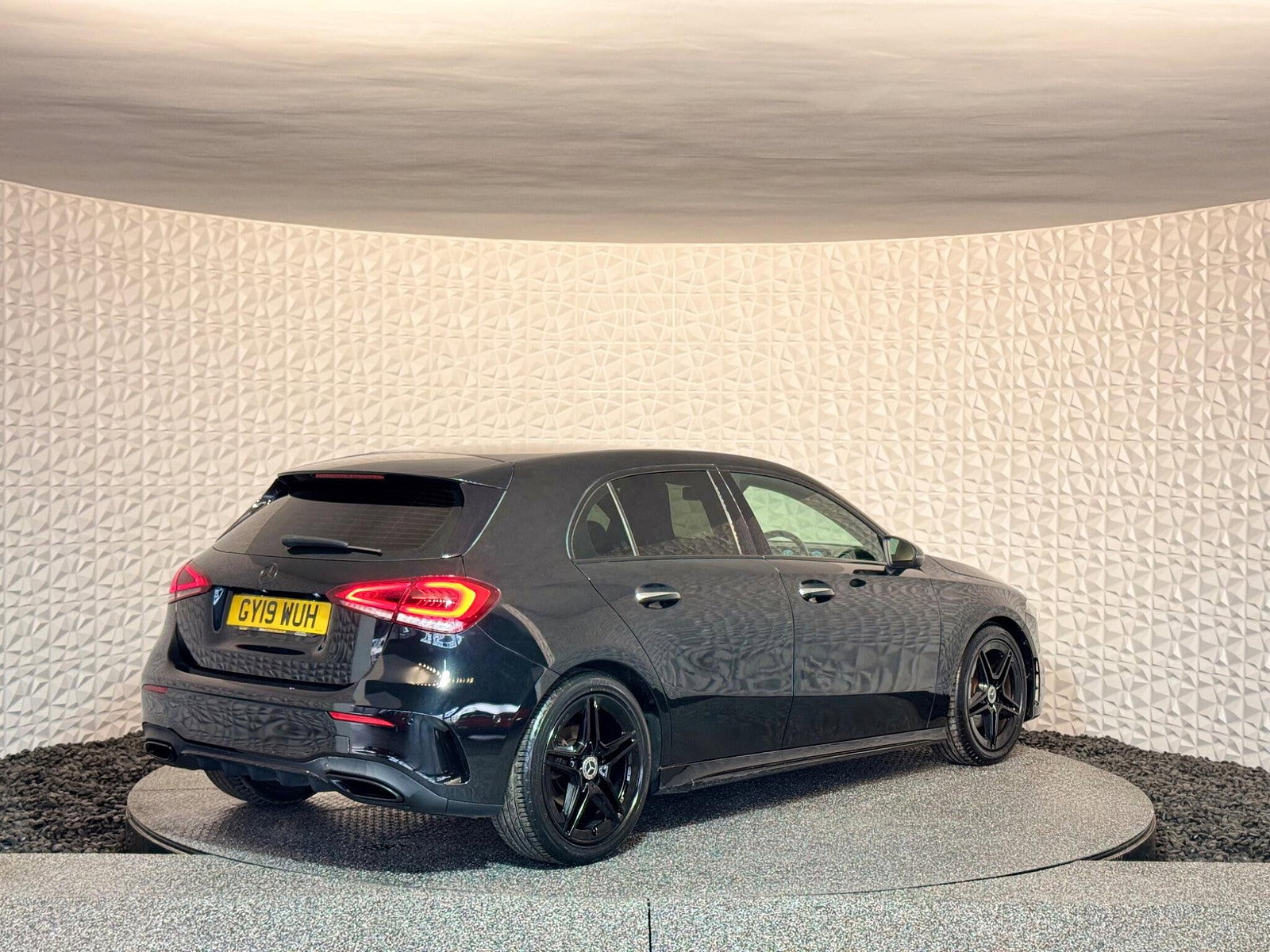Mercedes-Benz A Class 1.3 A180 AMG Line (Premium) 7G-DCT Euro 6 (s/s) 5dr 5dr Automatic 2019