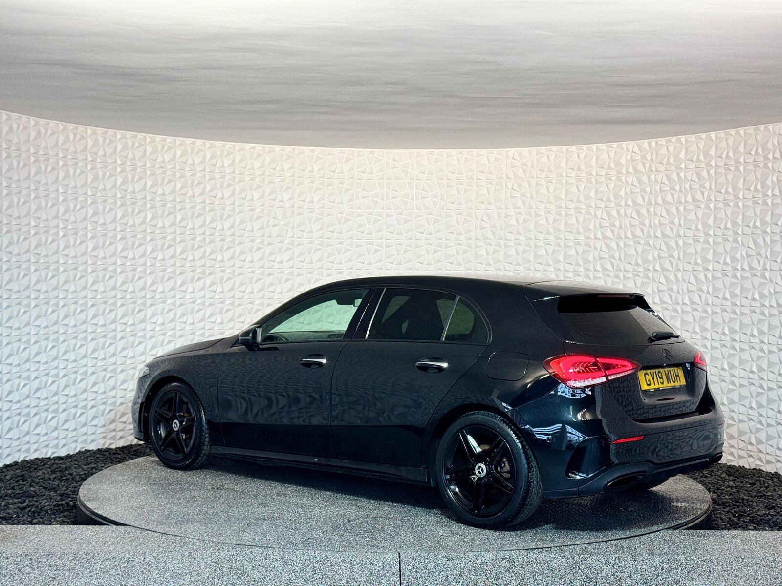 Mercedes-Benz A Class 1.3 A180 AMG Line (Premium) 7G-DCT Euro 6 (s/s) 5dr 5dr Automatic 2019