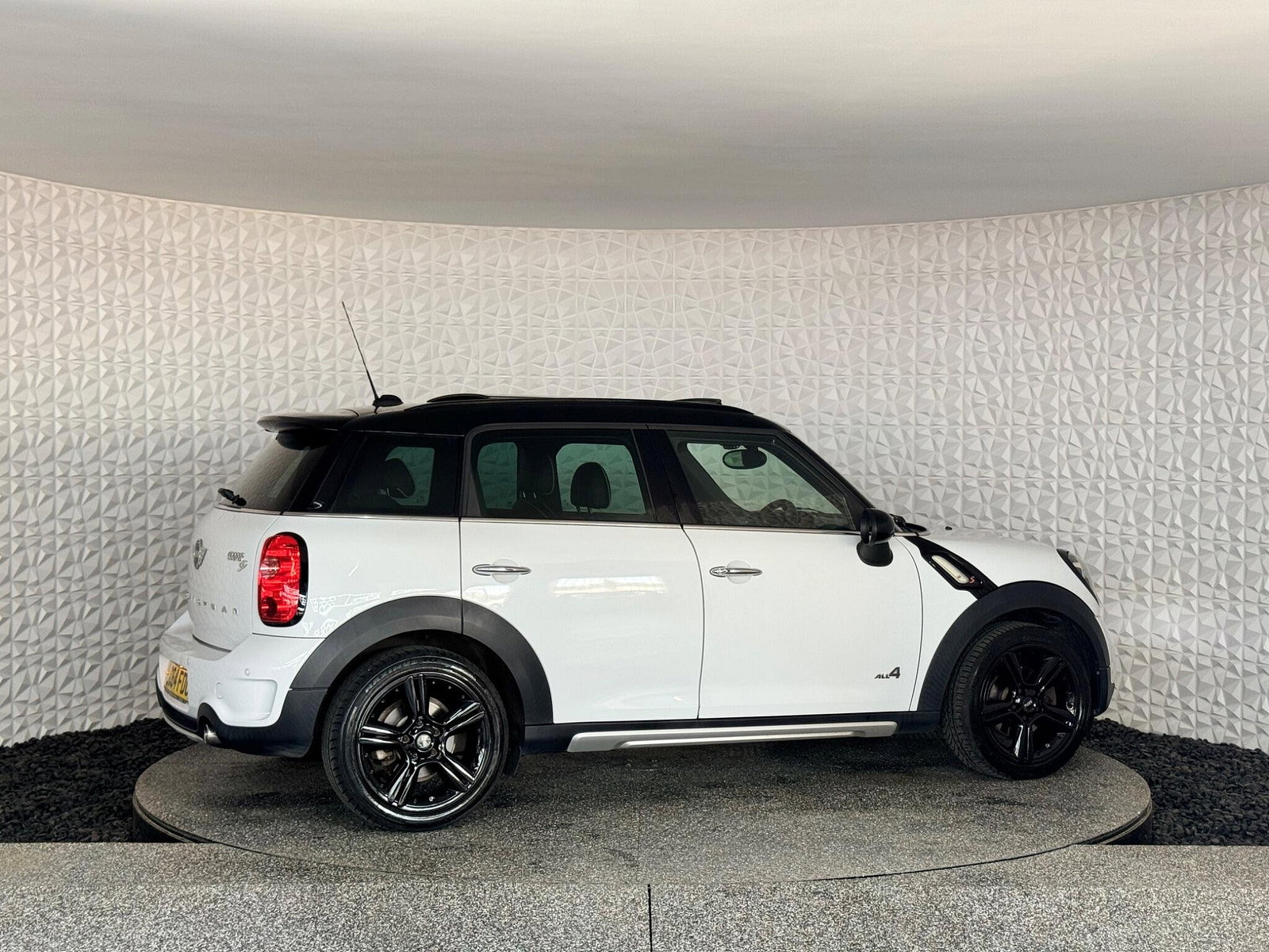 MINI Countryman 2.0 Cooper SD Auto ALL4 Euro 5 5dr 5dr Automatic 2015