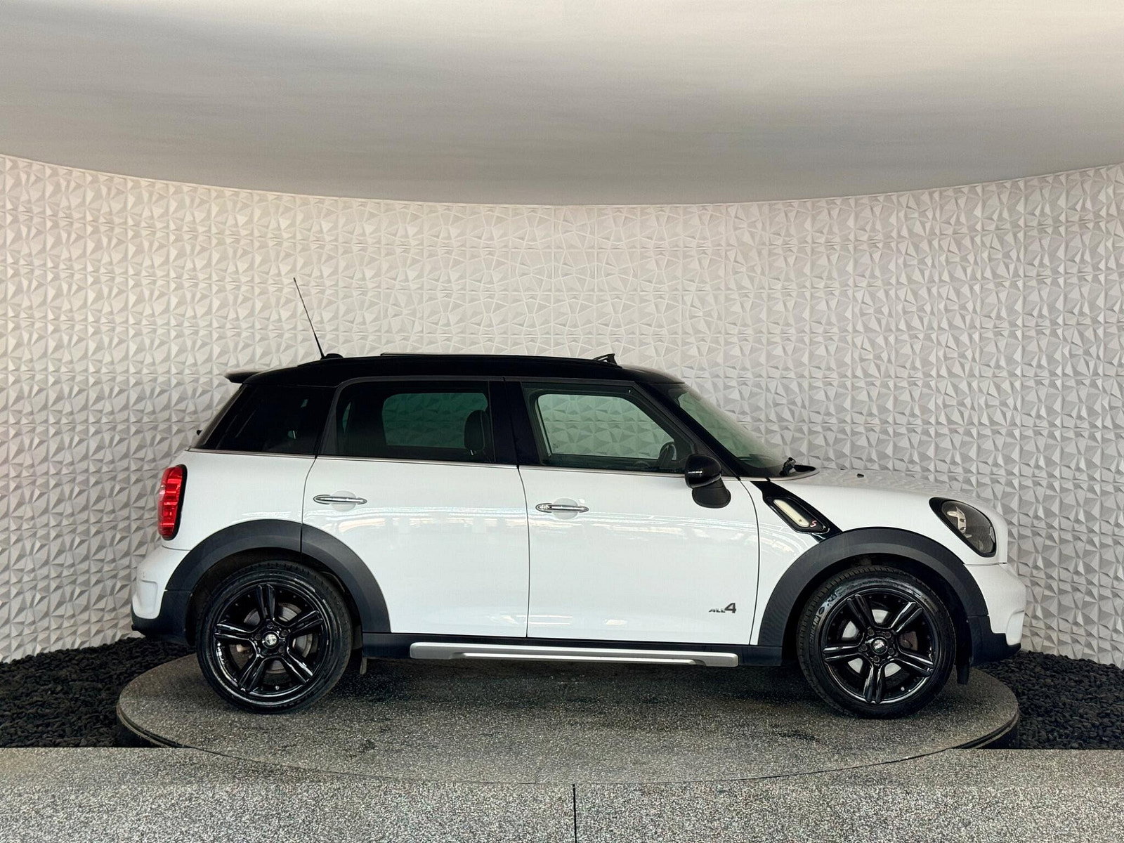 MINI Countryman 2.0 Cooper SD Auto ALL4 Euro 5 5dr 5dr Automatic 2015