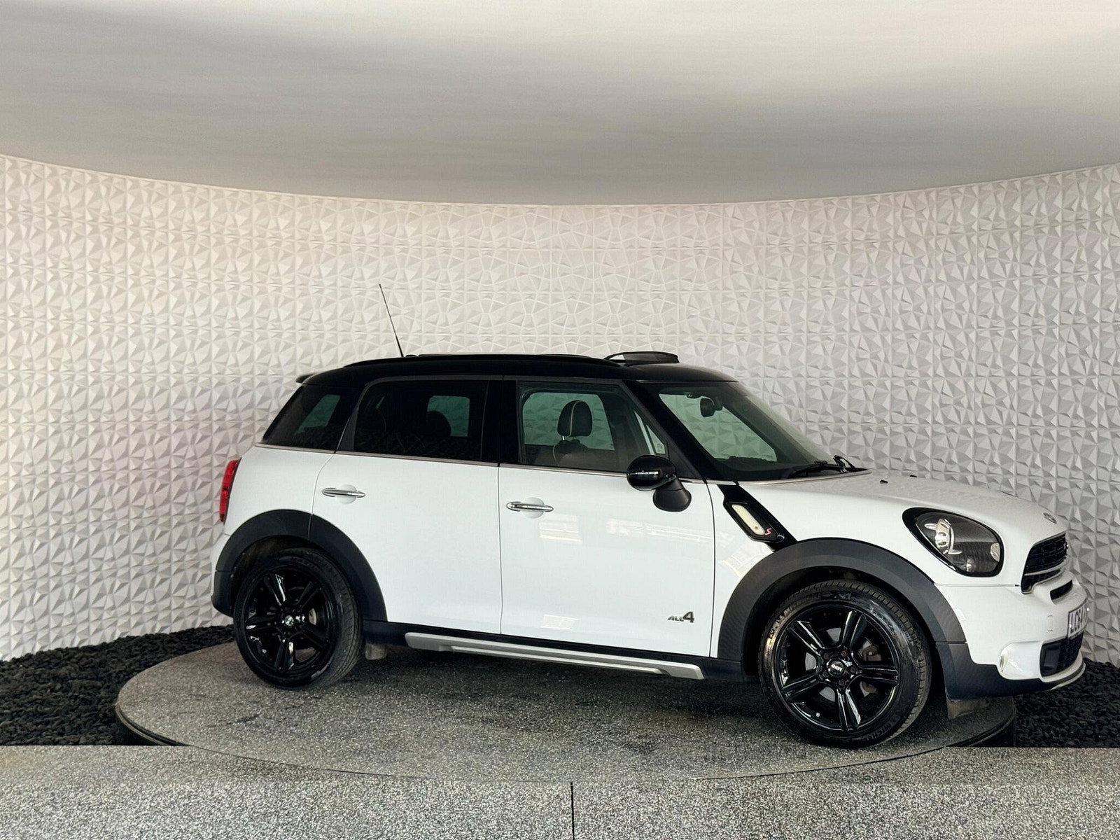 MINI Countryman 2.0 Cooper SD Auto ALL4 Euro 5 5dr 5dr Automatic 2015