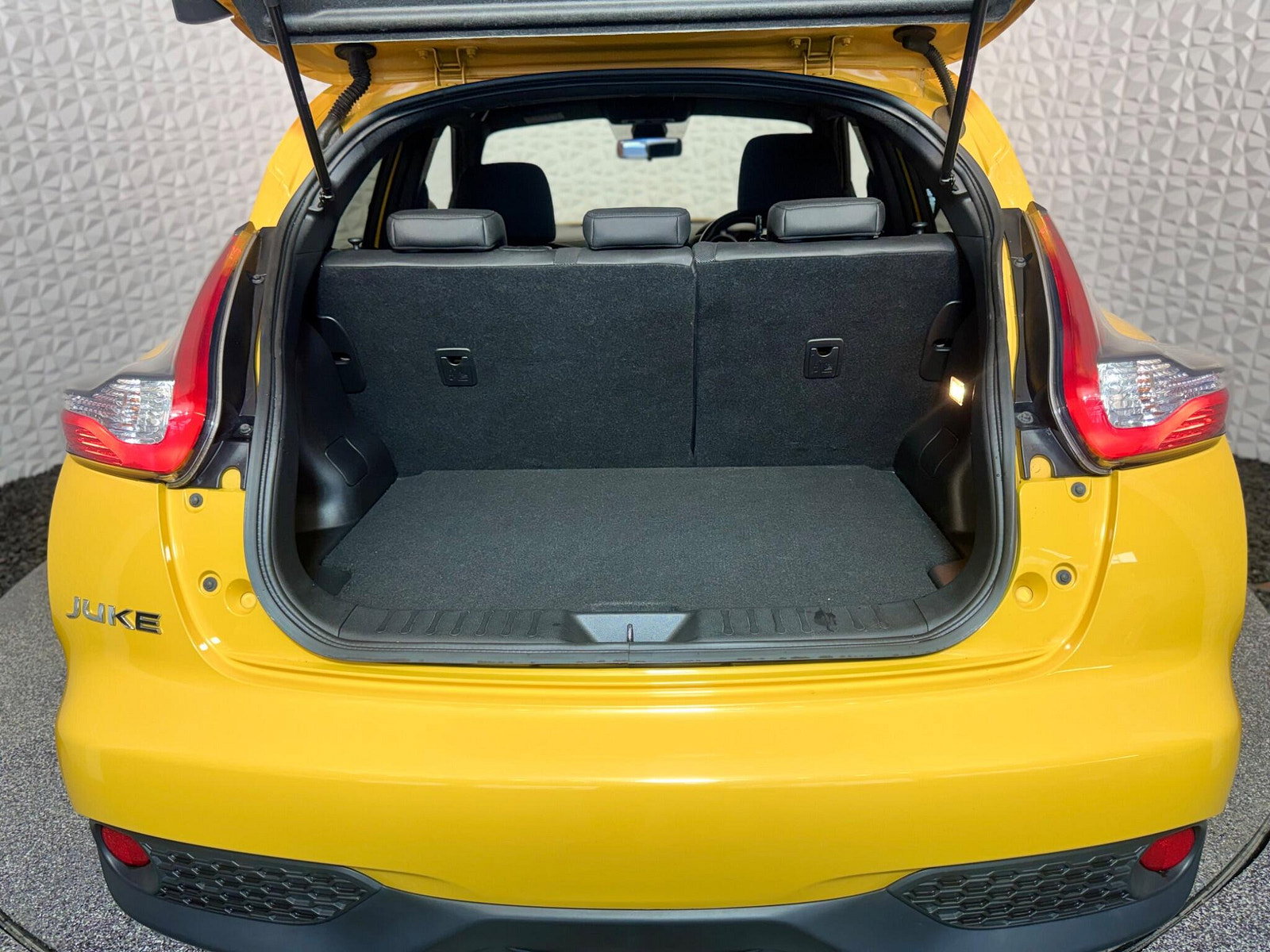 Nissan Juke 1.5 dCi N-Connecta Euro 6 (s/s) 5dr 5dr Manual 2017