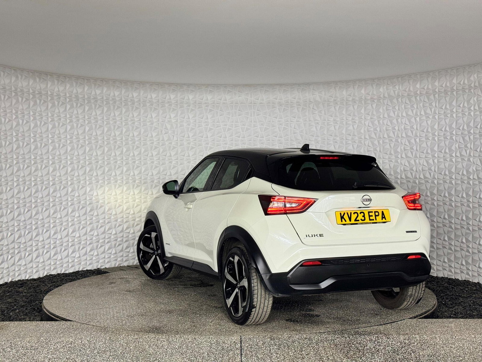 Nissan Juke 1.6 Tekna Auto Euro 6 5dr 5dr Automatic 2023