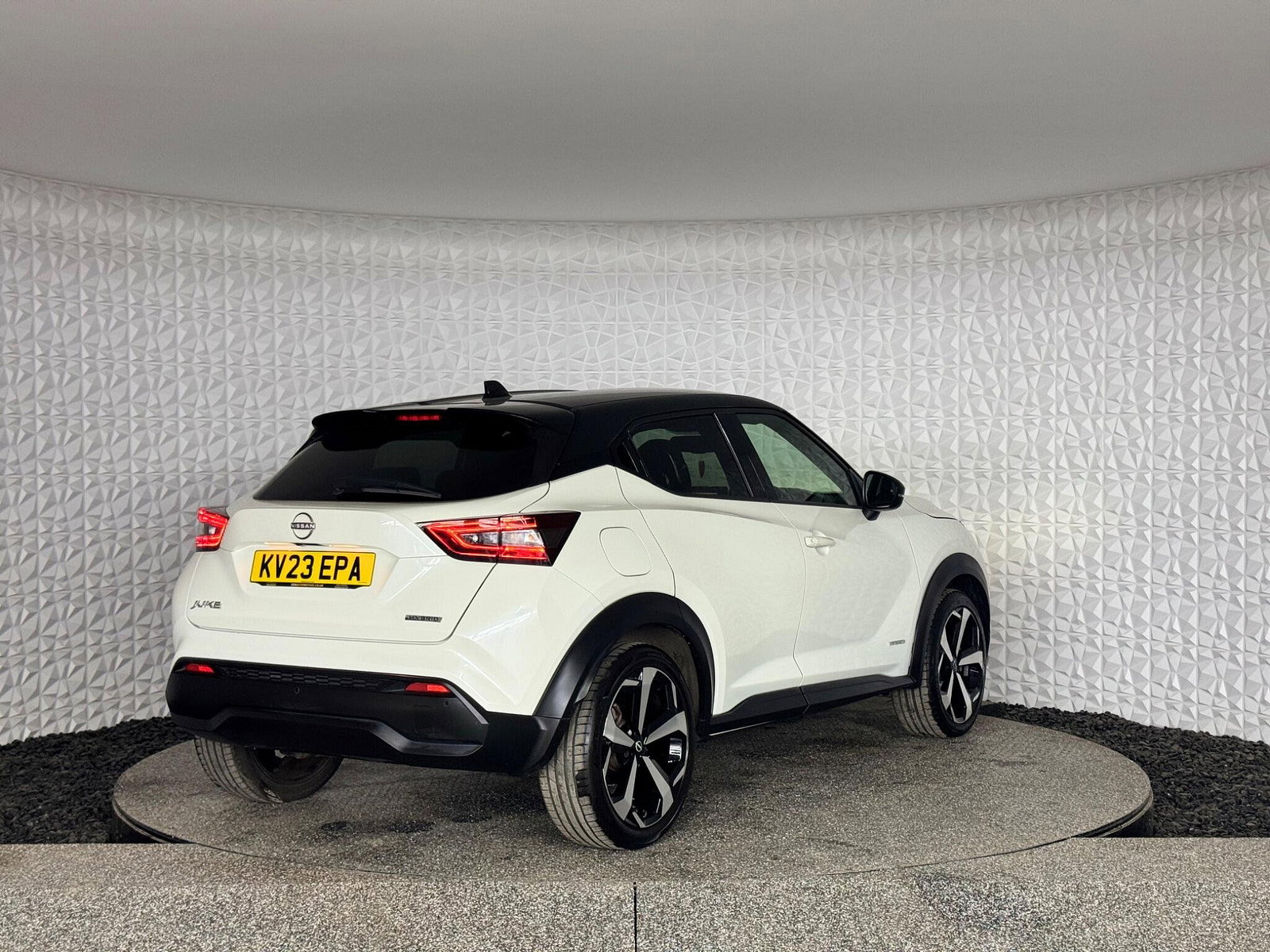 Nissan Juke 1.6 Tekna Auto Euro 6 5dr 5dr Automatic 2023