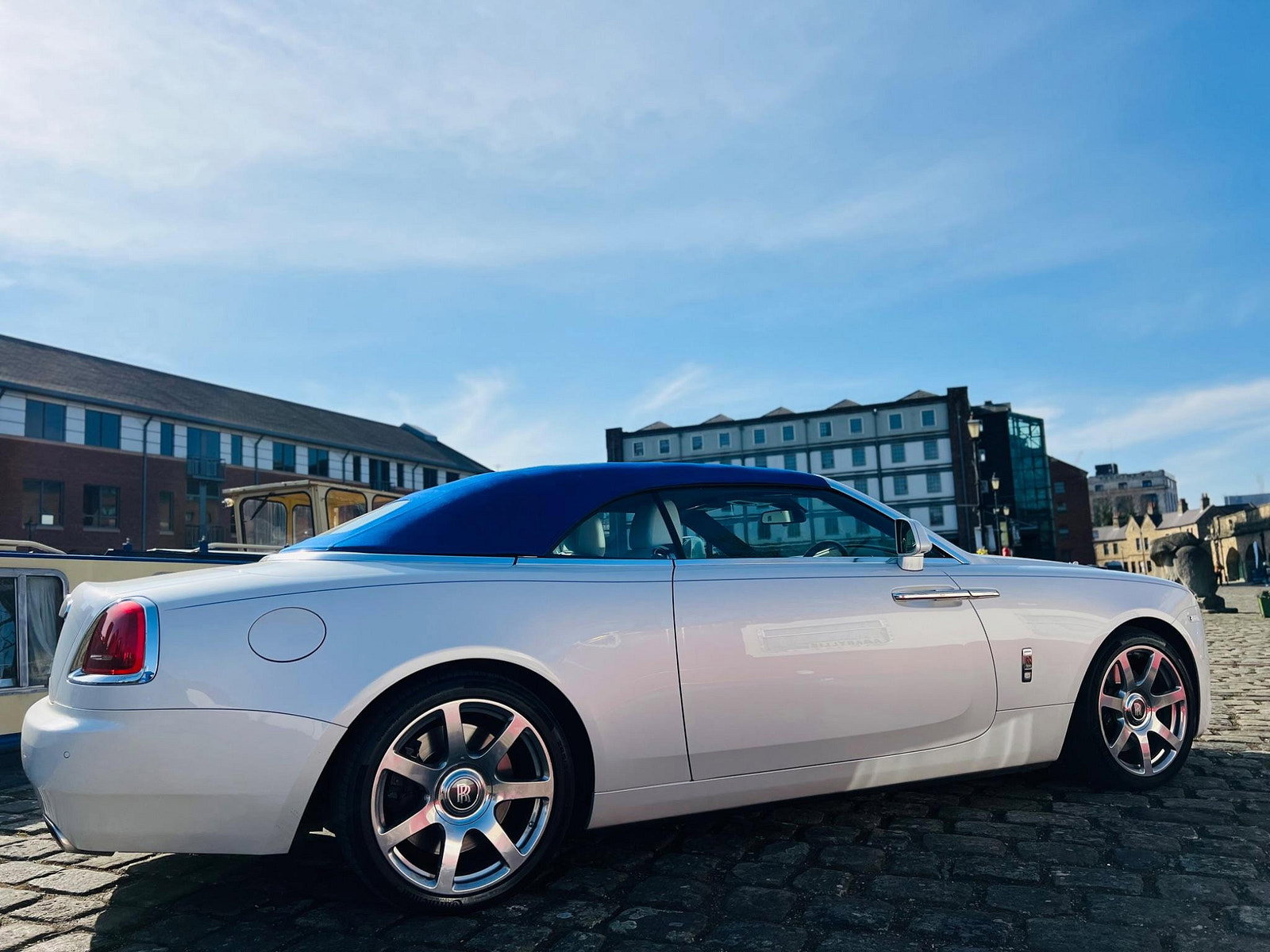 Rolls-Royce Dawn 6.6 V12 Auto Euro 6 2dr 2dr Automatic 2017