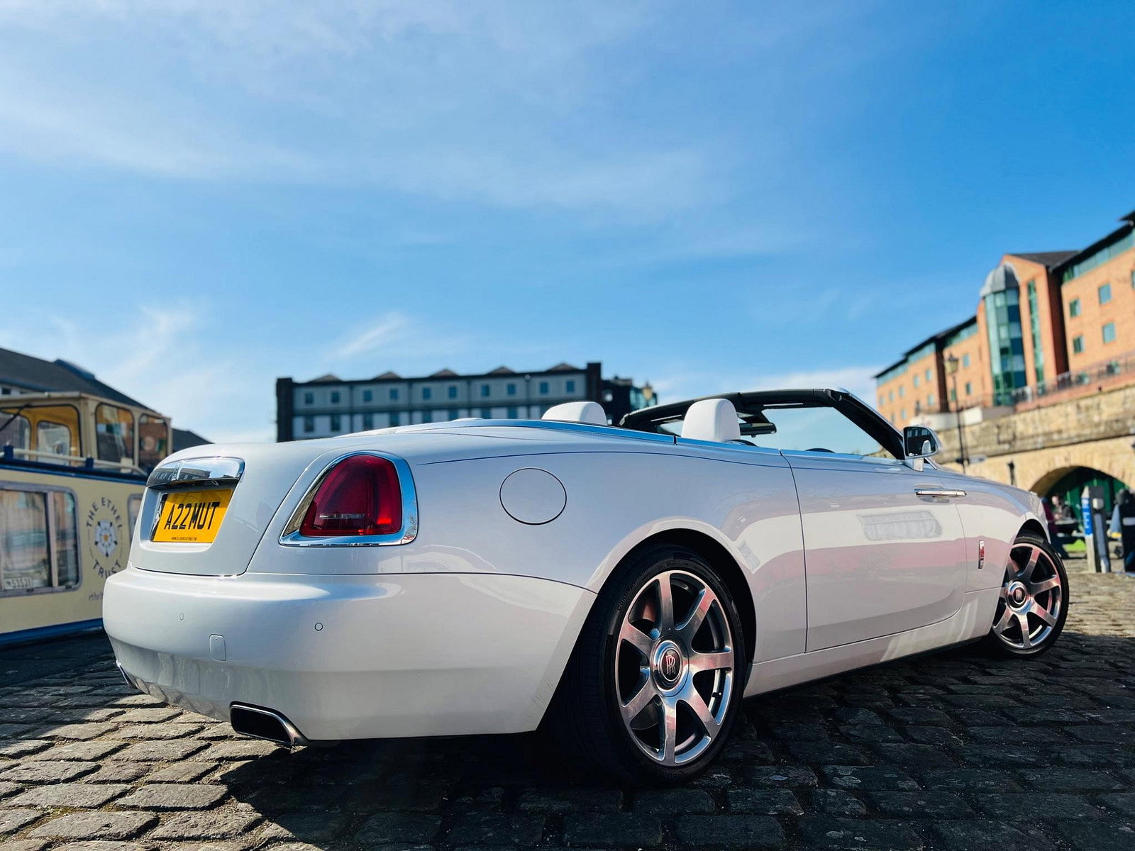 Rolls-Royce Dawn 6.6 V12 Auto Euro 6 2dr 2dr Automatic 2017