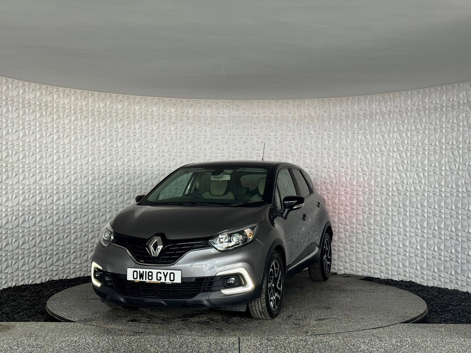 Renault Captur 1.5 dCi ENERGY Iconic EDC Euro 6 (s/s) 5dr 5dr Automatic 2018