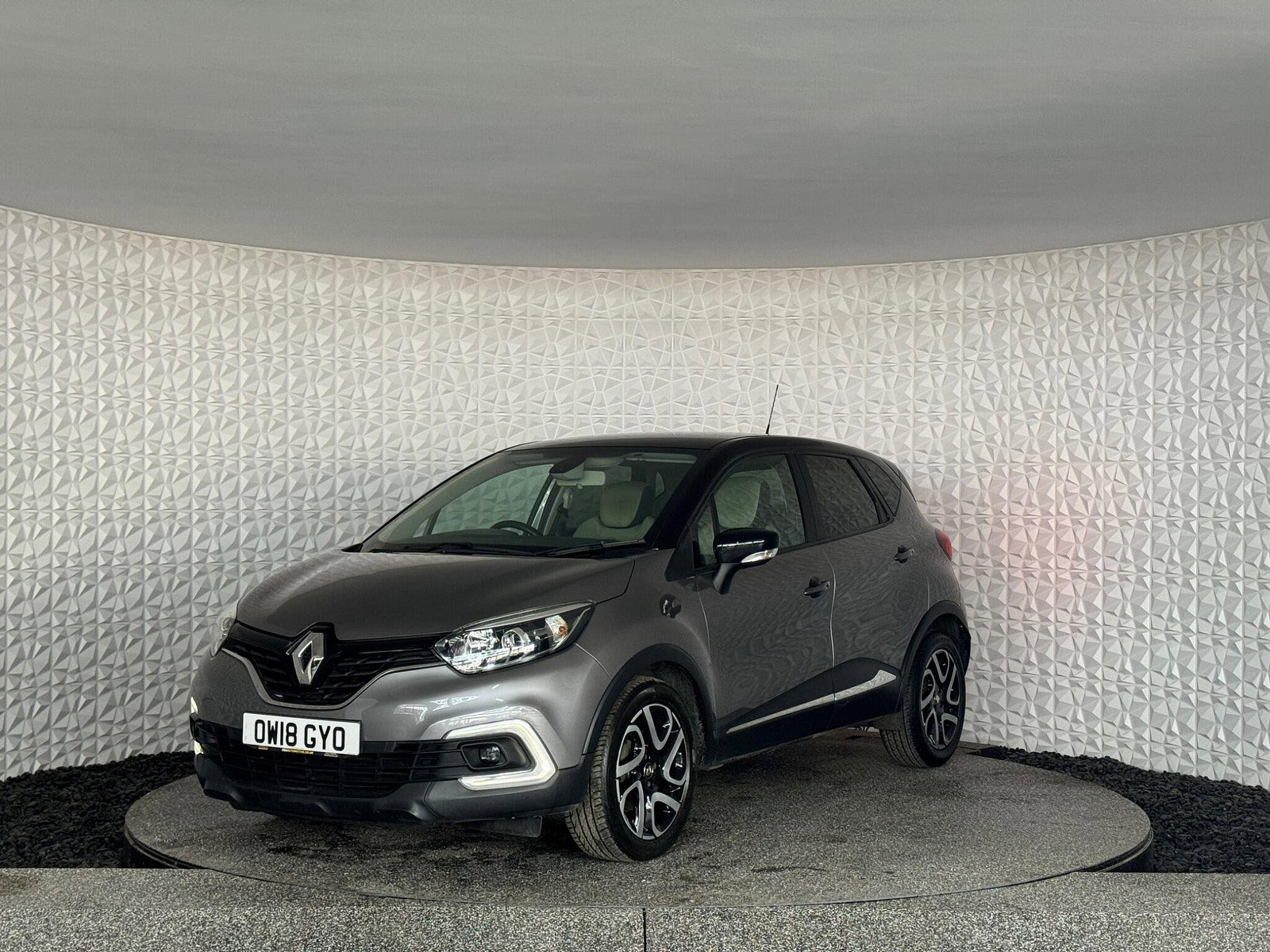 Renault Captur 1.5 dCi ENERGY Iconic EDC Euro 6 (s/s) 5dr 5dr Automatic 2018