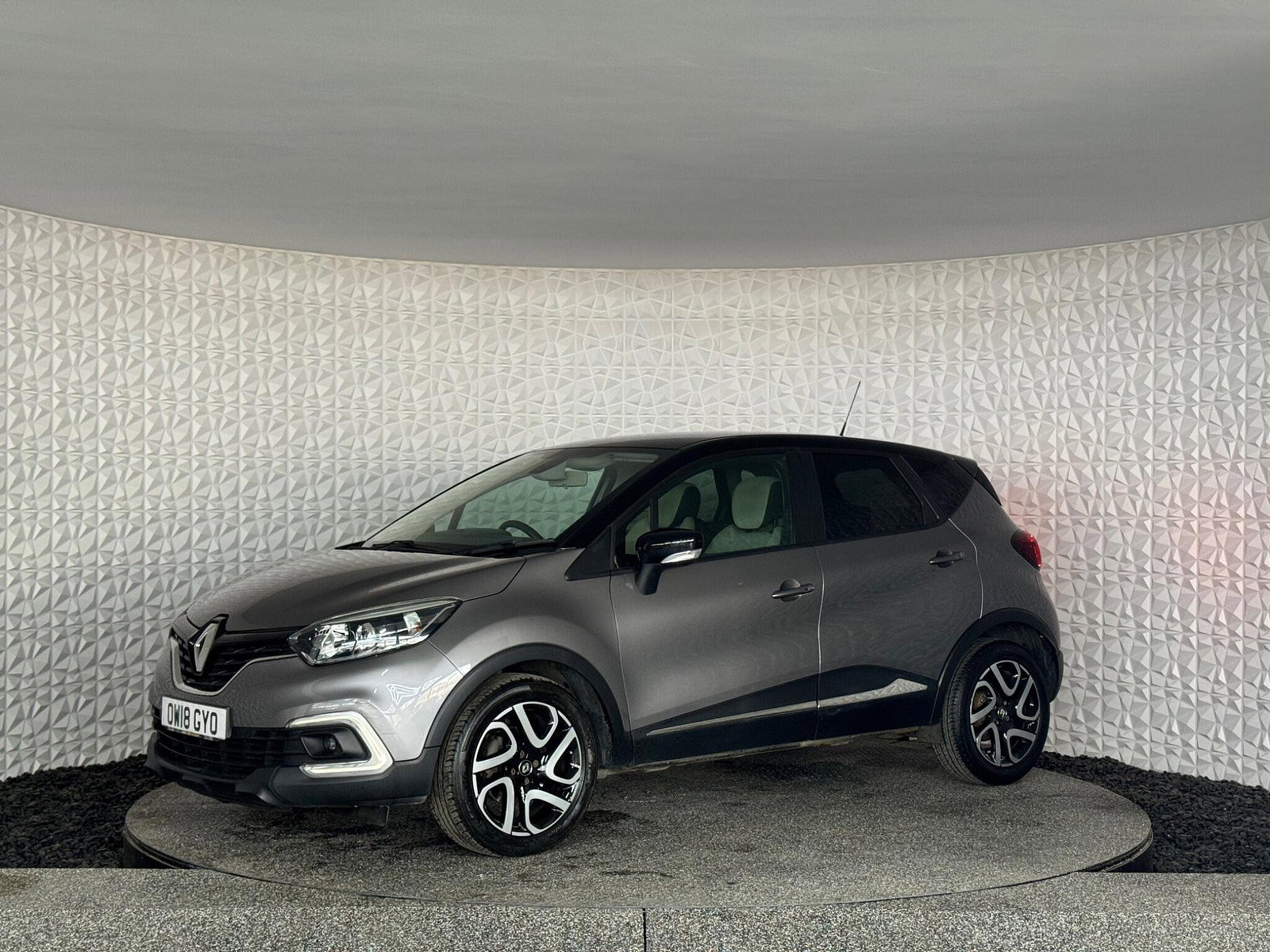 Renault Captur 1.5 dCi ENERGY Iconic EDC Euro 6 (s/s) 5dr 5dr Automatic 2018