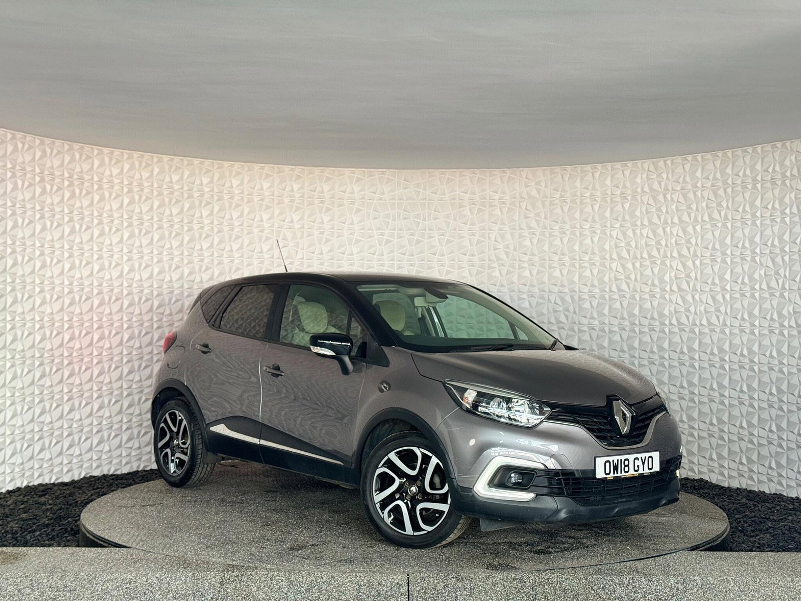 Renault Captur 1.5 dCi ENERGY Iconic EDC Euro 6 (s/s) 5dr 5dr Automatic 2018