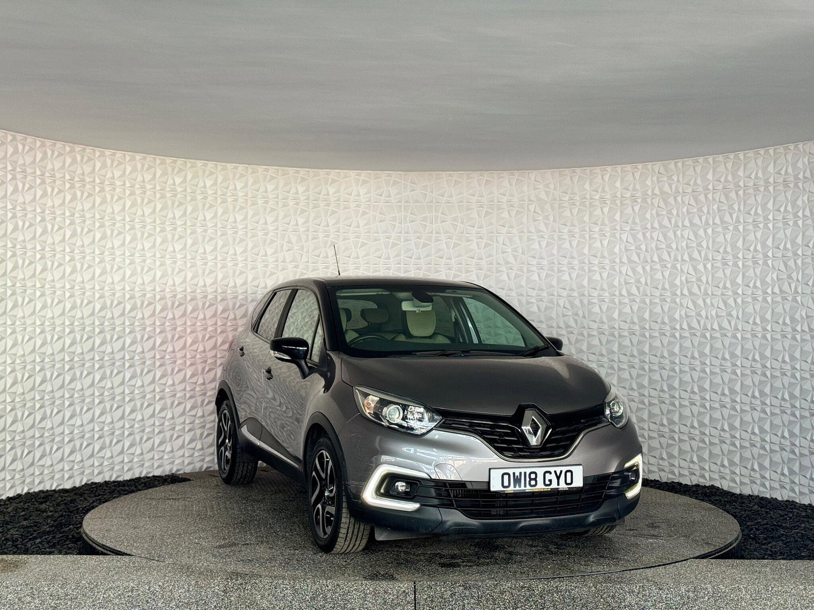Renault Captur 1.5 dCi ENERGY Iconic EDC Euro 6 (s/s) 5dr 5dr Automatic 2018