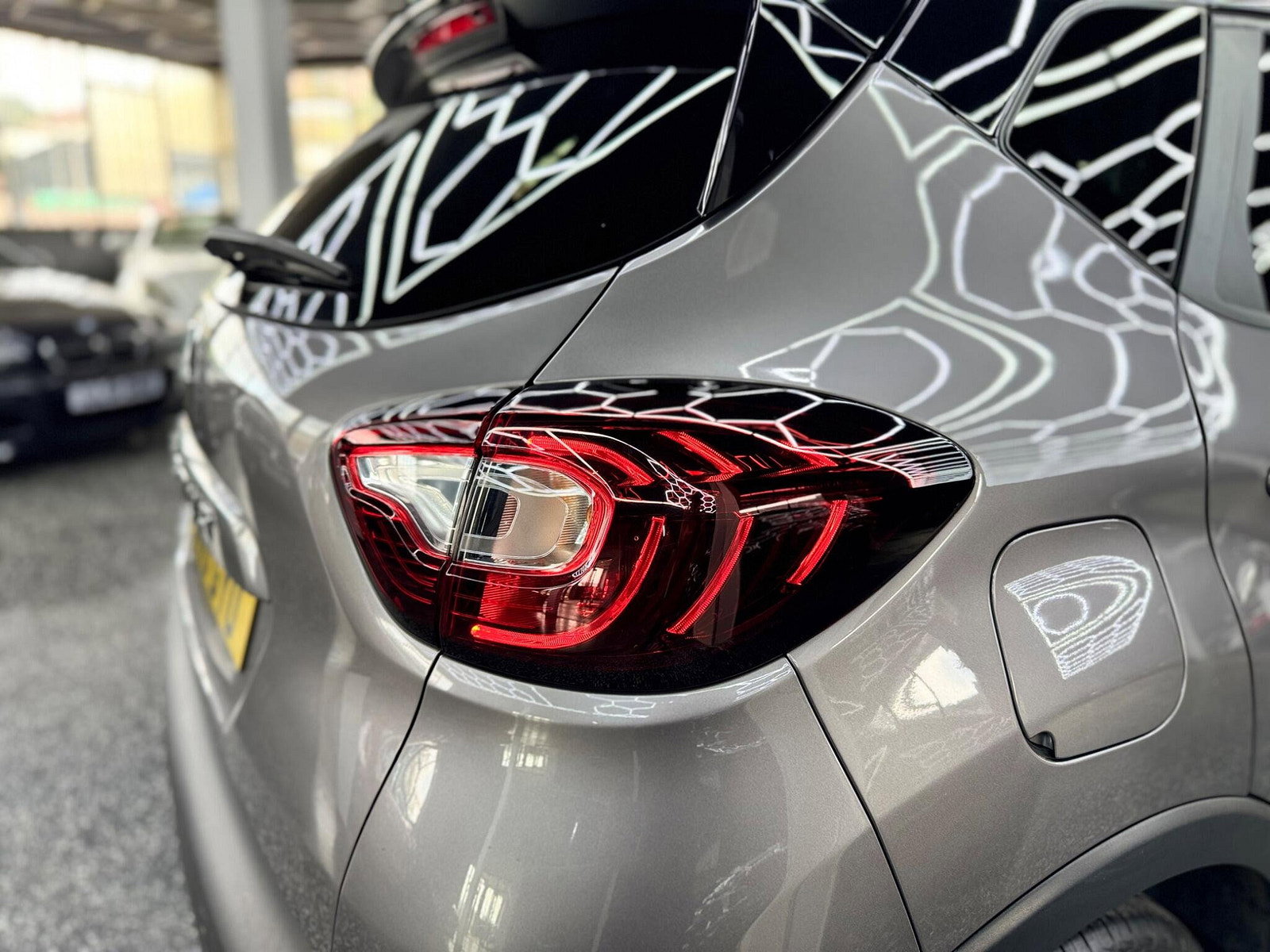 Renault Captur 1.5 dCi ENERGY Iconic EDC Euro 6 (s/s) 5dr 5dr Automatic 2018