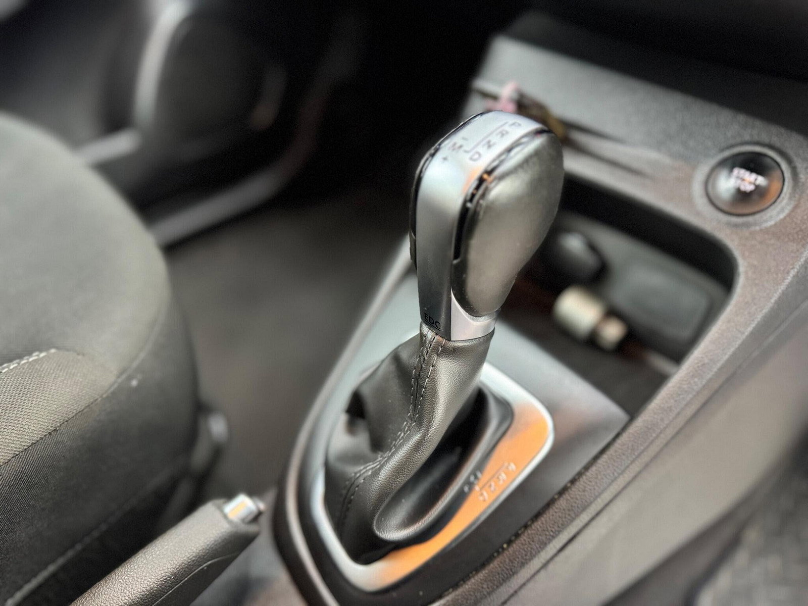 Renault Captur 1.5 dCi ENERGY Iconic EDC Euro 6 (s/s) 5dr 5dr Automatic 2018