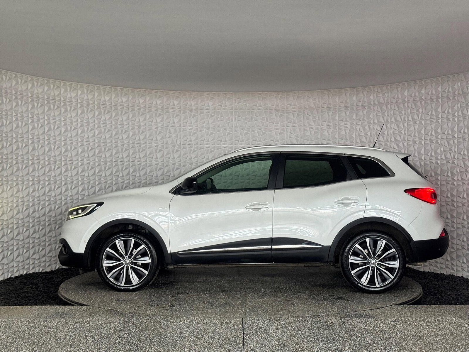 Renault Kadjar 1.5 dCi Signature S Nav EDC Euro 6 (s/s) 5dr 5dr Automatic 2017