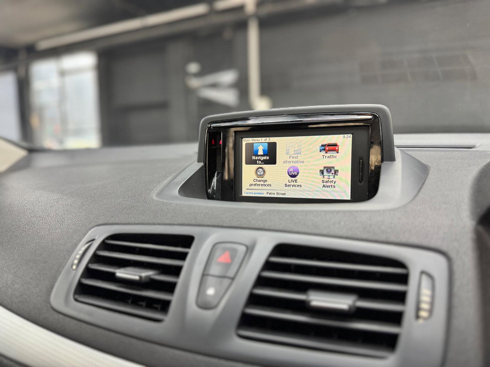 Renault Megane 1.5 dCi ENERGY Dynamique TomTom Euro 5 (s/s) 5dr 5dr Manual 2014