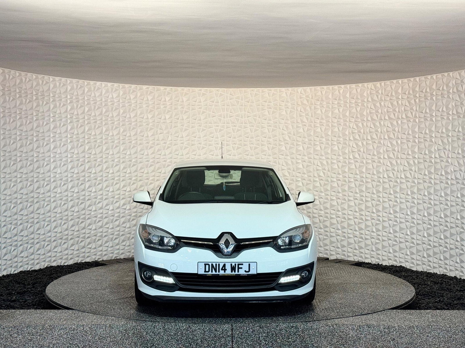 Renault Megane 1.5 dCi ENERGY Dynamique TomTom Euro 5 (s/s) 5dr 5dr Manual 2014