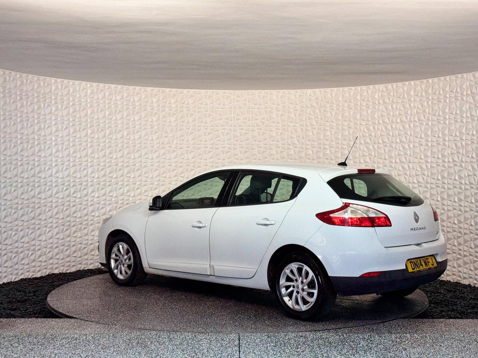 Renault Megane 1.5 dCi ENERGY Dynamique TomTom Euro 5 (s/s) 5dr 5dr Manual 2014