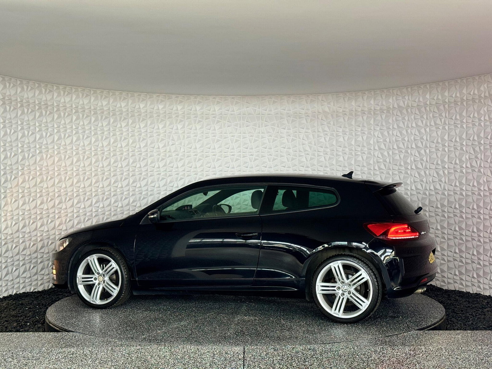Volkswagen Scirocco 2.0 TDI R-Line Euro 6 (s/s) 3dr 3dr Manual 2017