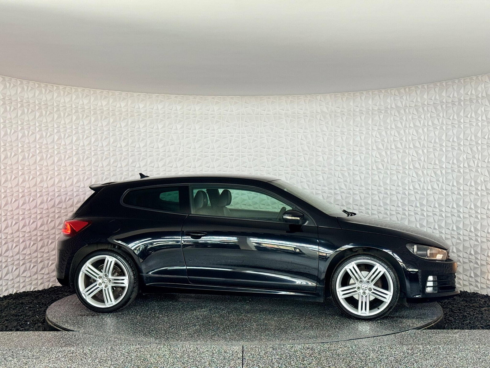 Volkswagen Scirocco 2.0 TDI R-Line Euro 6 (s/s) 3dr 3dr Manual 2017