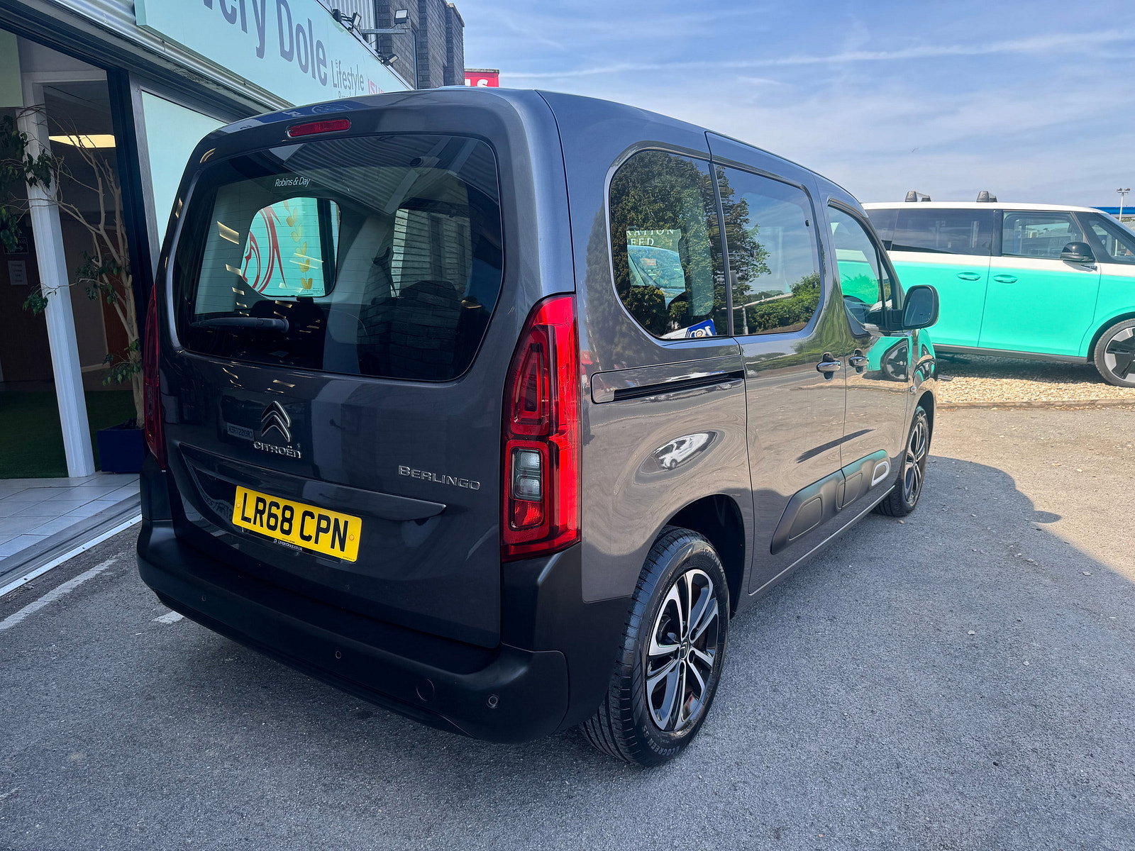 Citroen Berlingo 1.2 PureTech Feel M MPV 5dr Petrol Manual Euro 6 (s/s) (110 ps) 5dr Manual 2018
