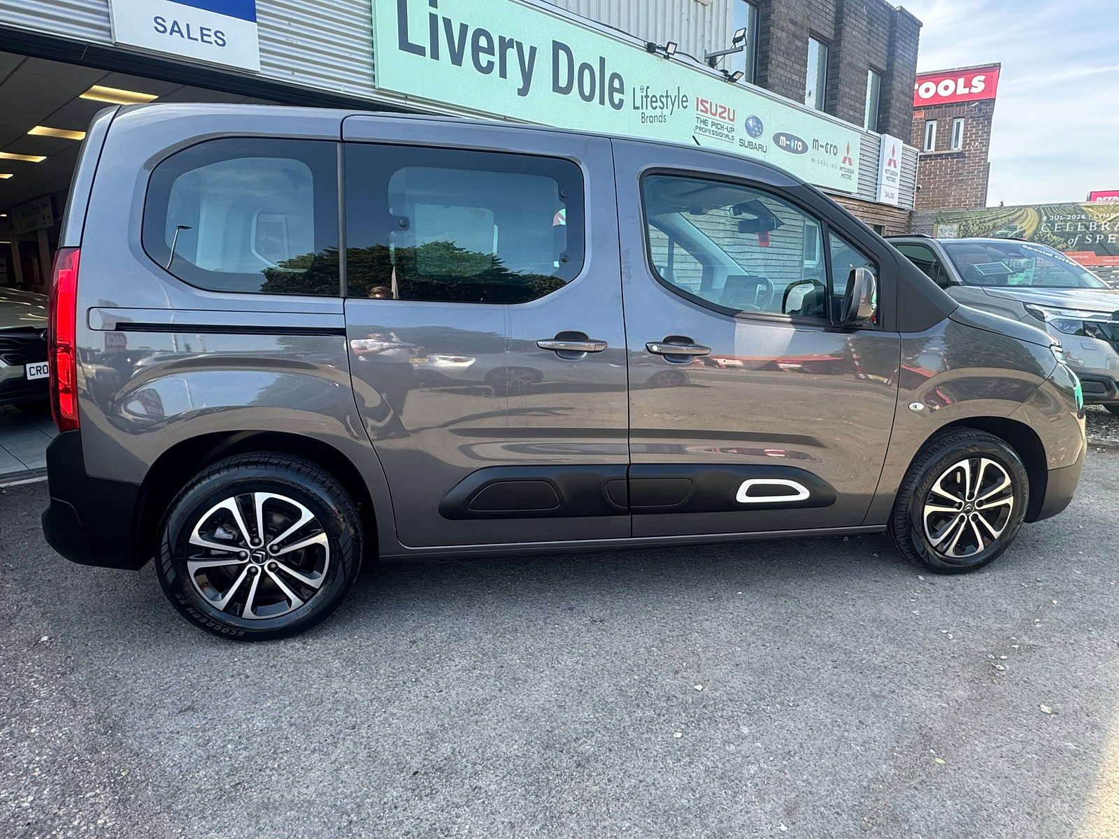 Citroen Berlingo 1.2 PureTech Feel M MPV 5dr Petrol Manual Euro 6 (s/s) (110 ps) 5dr Manual 2018