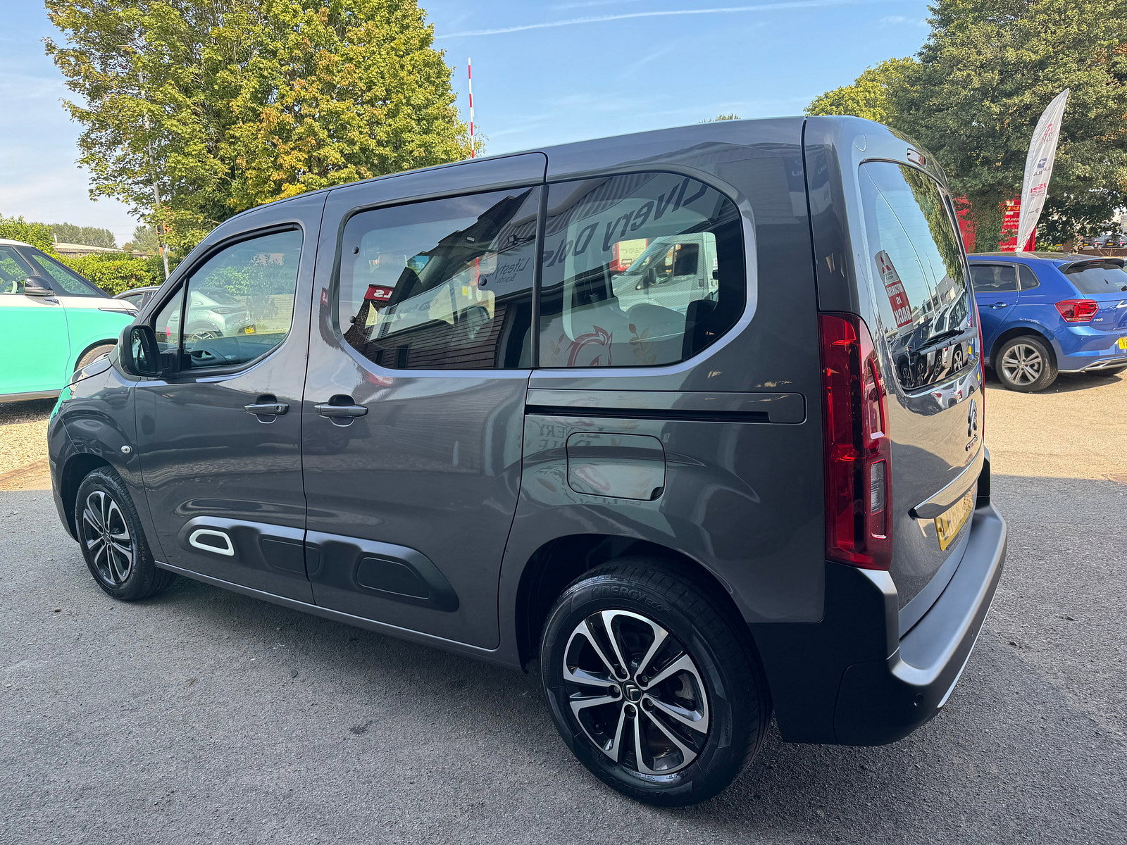 Citroen Berlingo 1.2 PureTech Feel M MPV 5dr Petrol Manual Euro 6 (s/s) (110 ps) 5dr Manual 2018