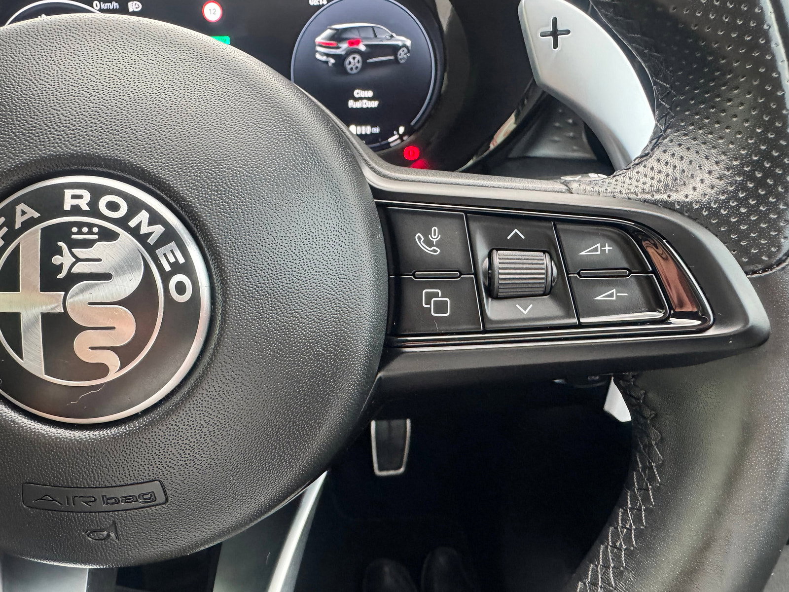Alfa Romeo Tonale 1.3 VGT 15.5kWh Veloce SUV 5dr Petrol Plug-in Hybrid Auto Q4 AWD Euro 6 (280 ps) 5dr Automatic 2023