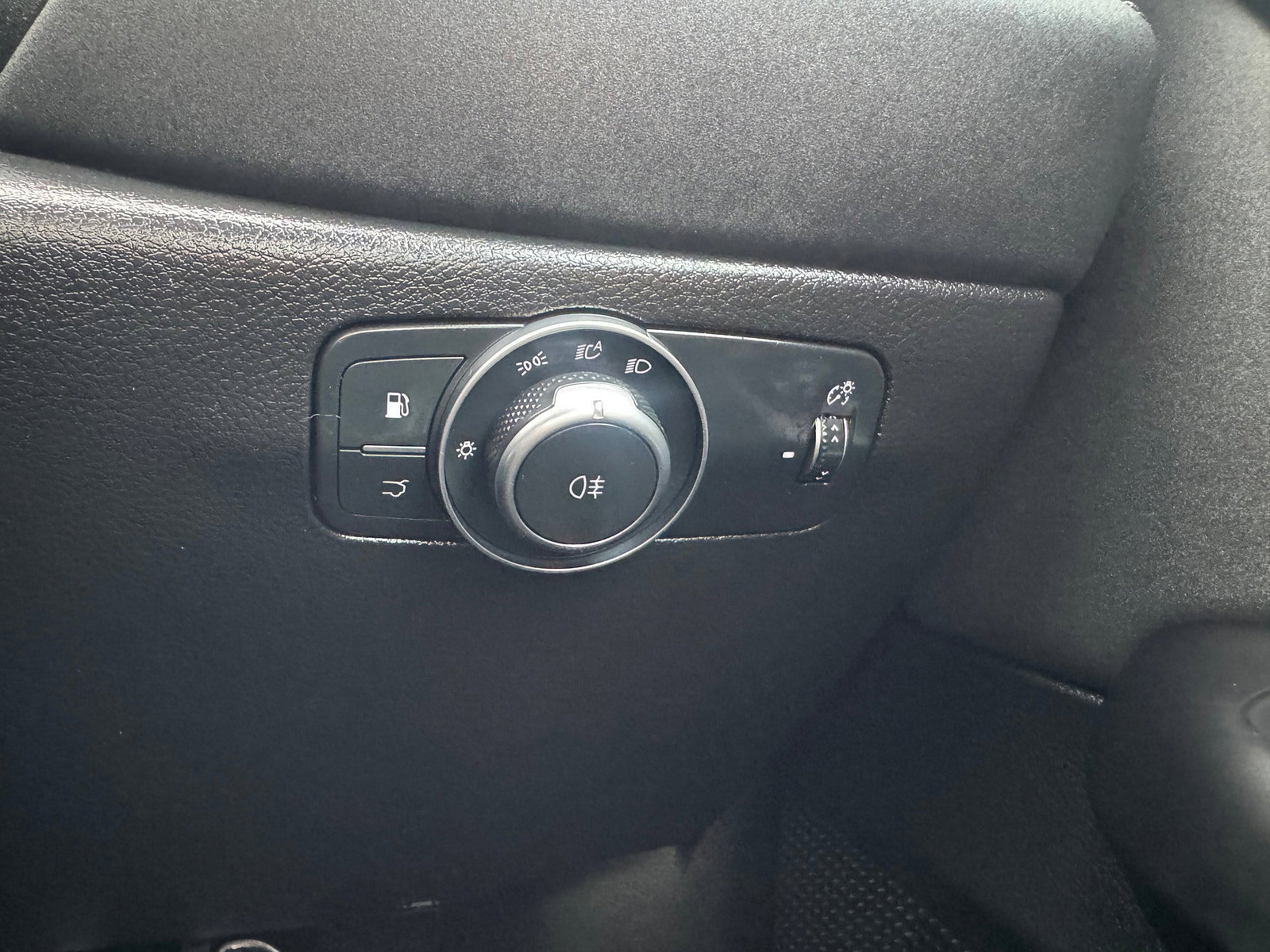 Alfa Romeo Tonale 1.3 VGT 15.5kWh Veloce SUV 5dr Petrol Plug-in Hybrid Auto Q4 AWD Euro 6 (280 ps) 5dr Automatic 2023