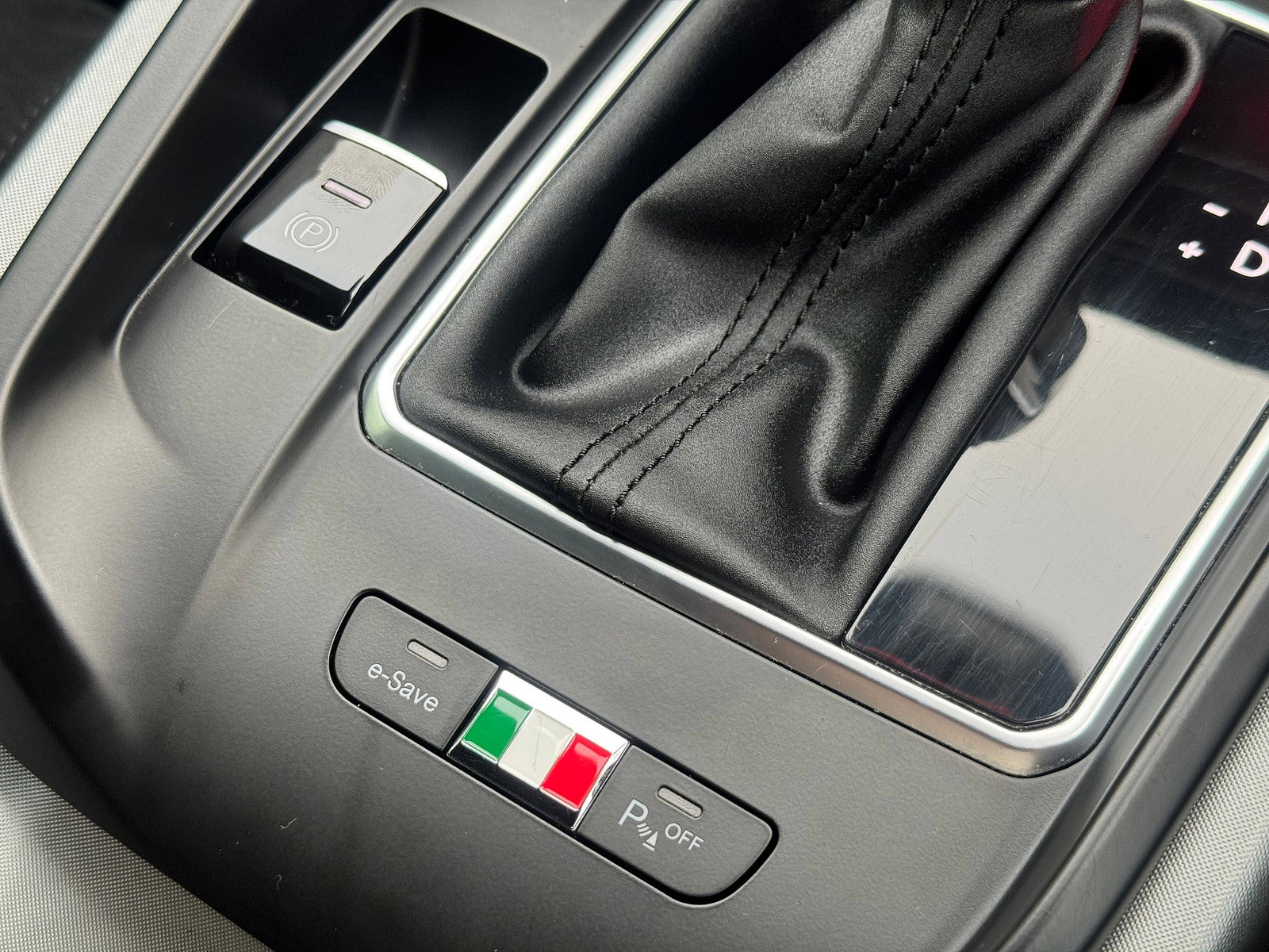 Alfa Romeo Tonale 1.3 VGT 15.5kWh Veloce SUV 5dr Petrol Plug-in Hybrid Auto Q4 AWD Euro 6 (280 ps) 5dr Automatic 2023