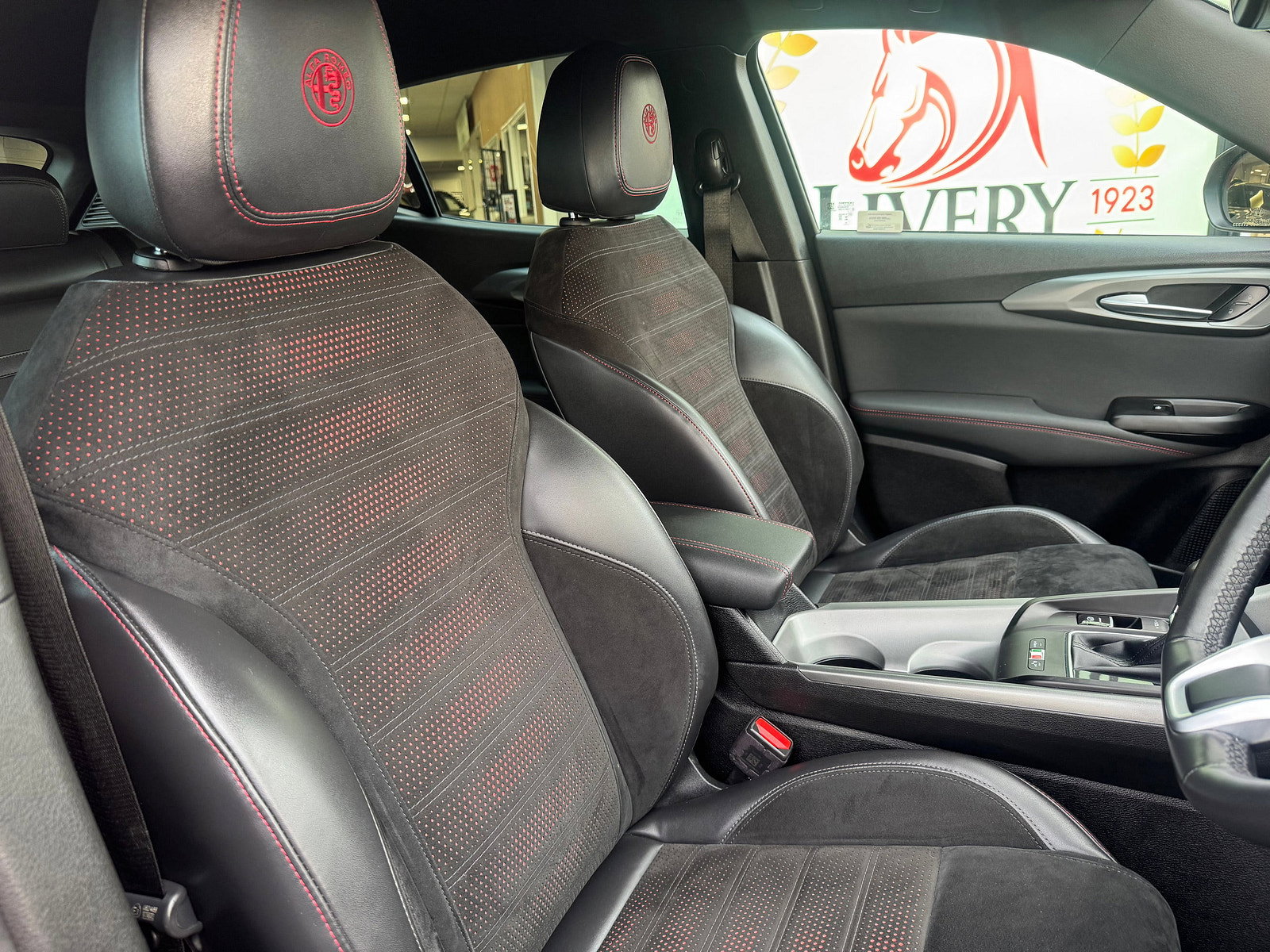 Alfa Romeo Tonale 1.3 VGT 15.5kWh Veloce SUV 5dr Petrol Plug-in Hybrid Auto Q4 AWD Euro 6 (280 ps) 5dr Automatic 2023