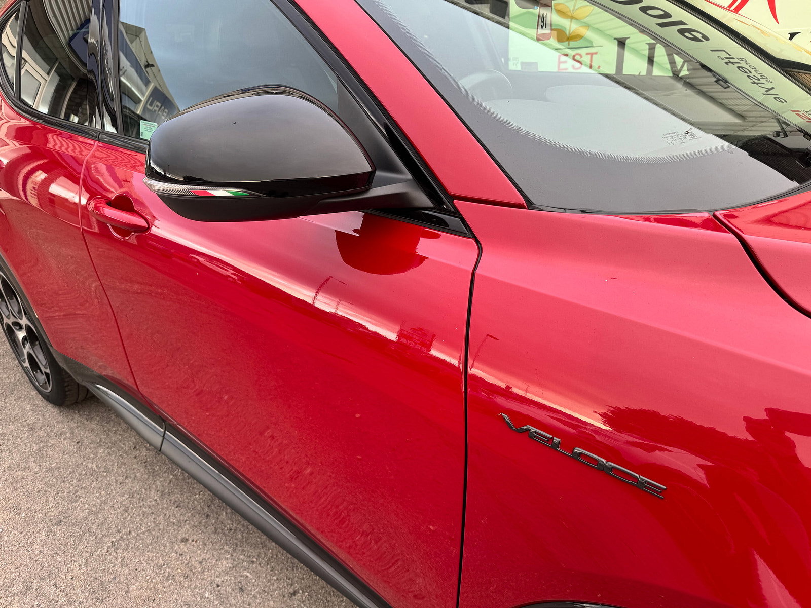 Alfa Romeo Tonale 1.3 VGT 15.5kWh Veloce SUV 5dr Petrol Plug-in Hybrid Auto Q4 AWD Euro 6 (280 ps) 5dr Automatic 2023