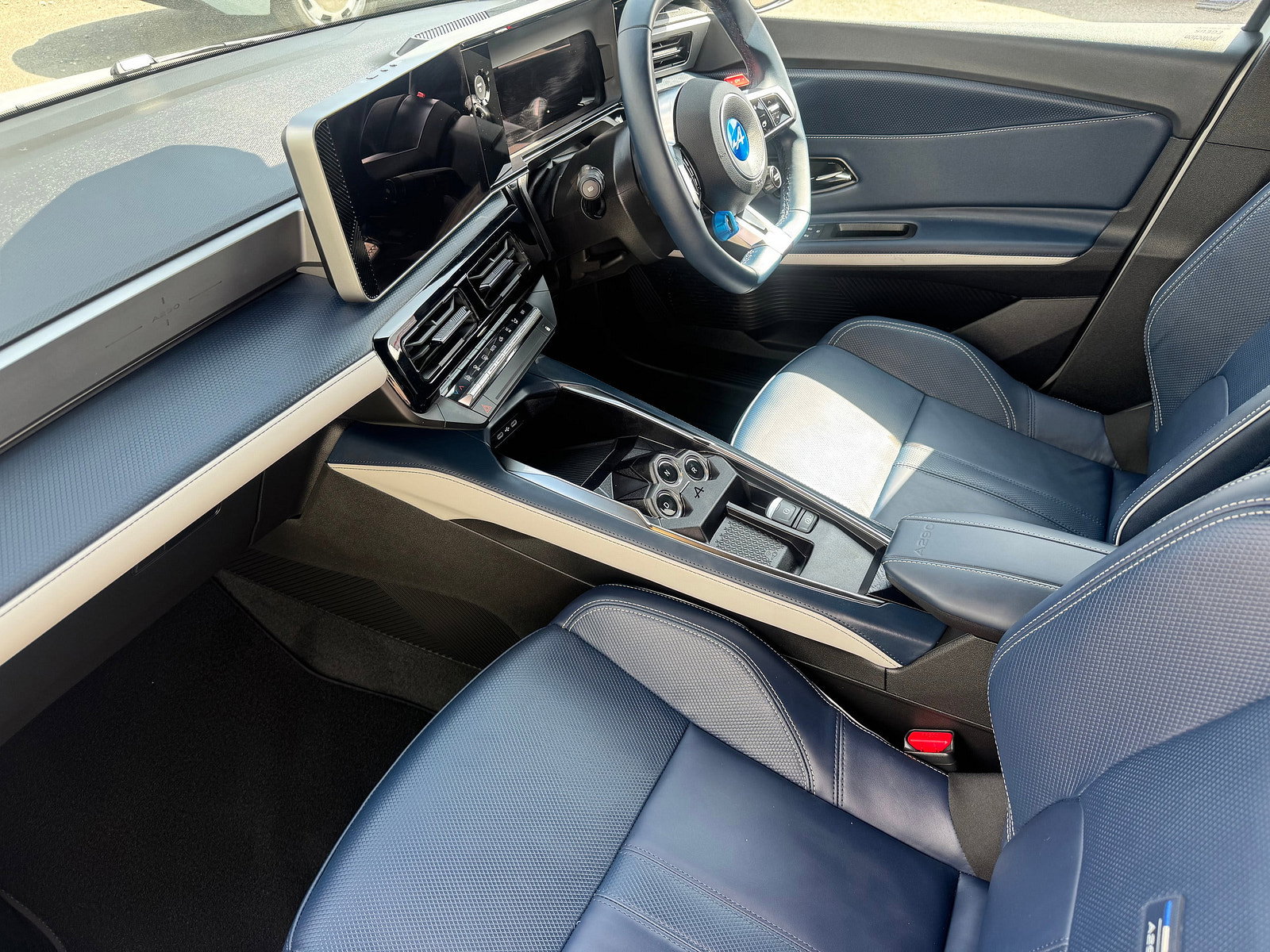 Alpine A290 52kWh GTS Hatchback 5dr Electric Auto (220 ps) 5dr Automatic 2025