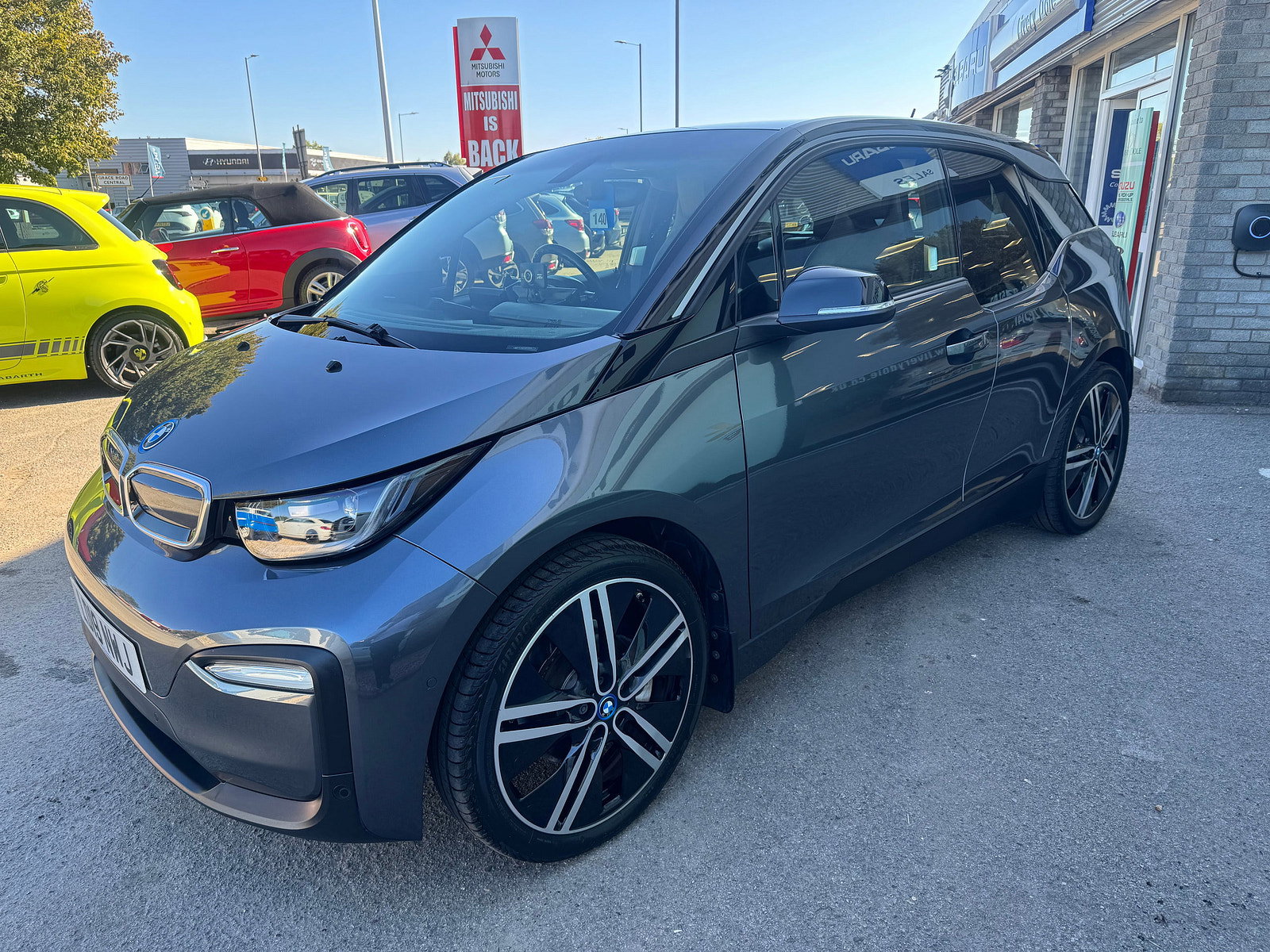 BMW i3 33kWh Hatchback 5dr Petrol Plug-in Hybrid Auto Euro 6 (s/s) (Range Extender) (170 ps) 5dr Automatic 2019
