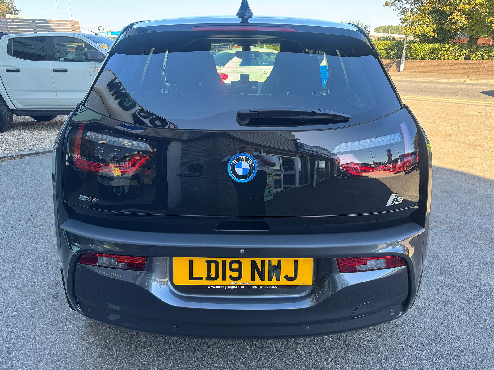 BMW i3 33kWh Hatchback 5dr Petrol Plug-in Hybrid Auto Euro 6 (s/s) (Range Extender) (170 ps) 5dr Automatic 2019