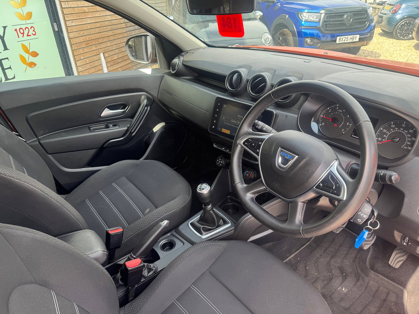 Dacia Duster 1.0 TCe Comfort SUV 5dr Bi Fuel Manual Euro 6 (s/s) (100 ps) 5dr Manual 2022