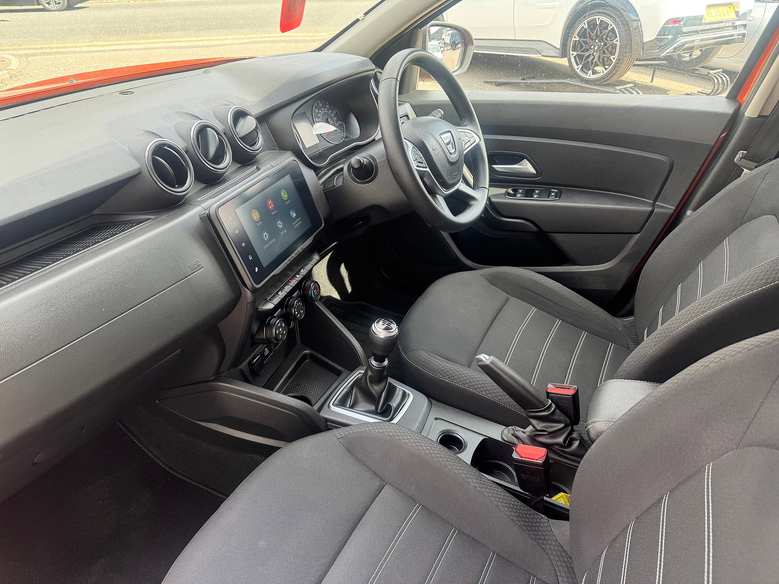 Dacia Duster 1.0 TCe Comfort SUV 5dr Bi Fuel Manual Euro 6 (s/s) (100 ps) 5dr Manual 2022