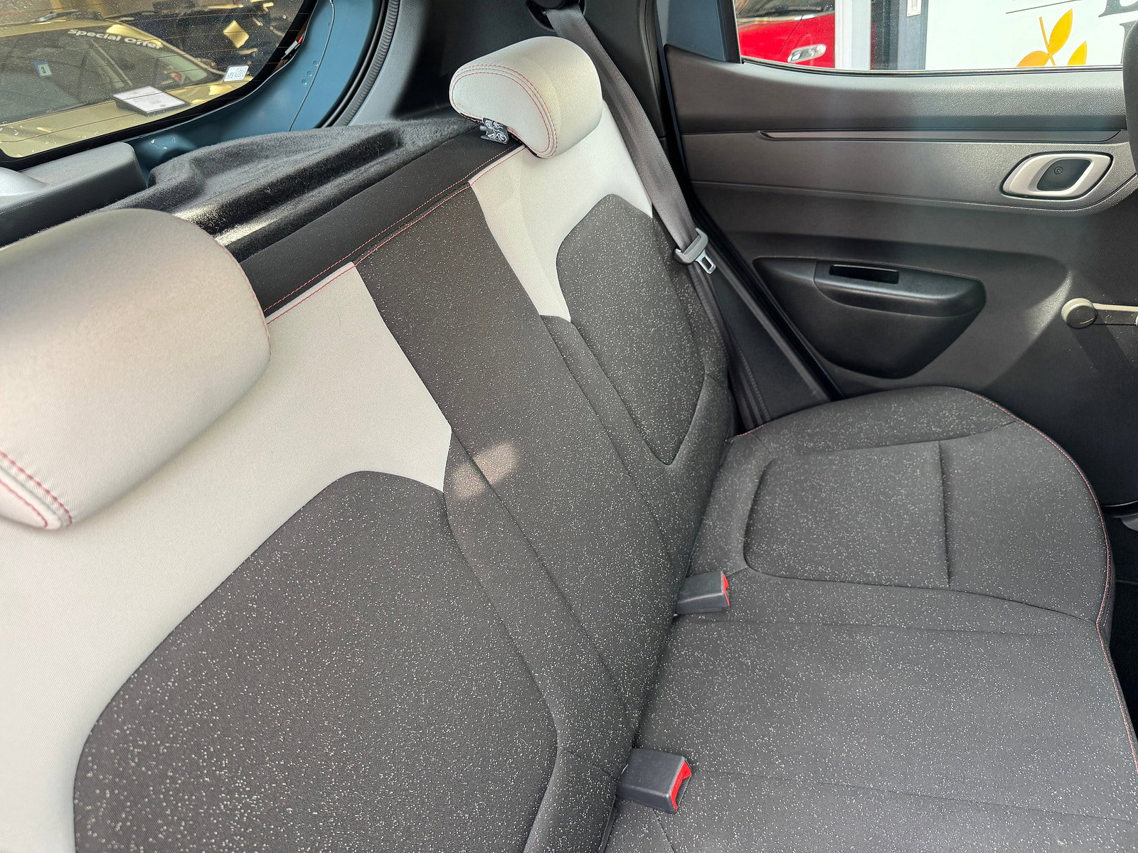 Dacia Spring 65 26.8kWh Expression Hatchback 5dr Electric Auto (65 ps) 5dr Automatic 2025