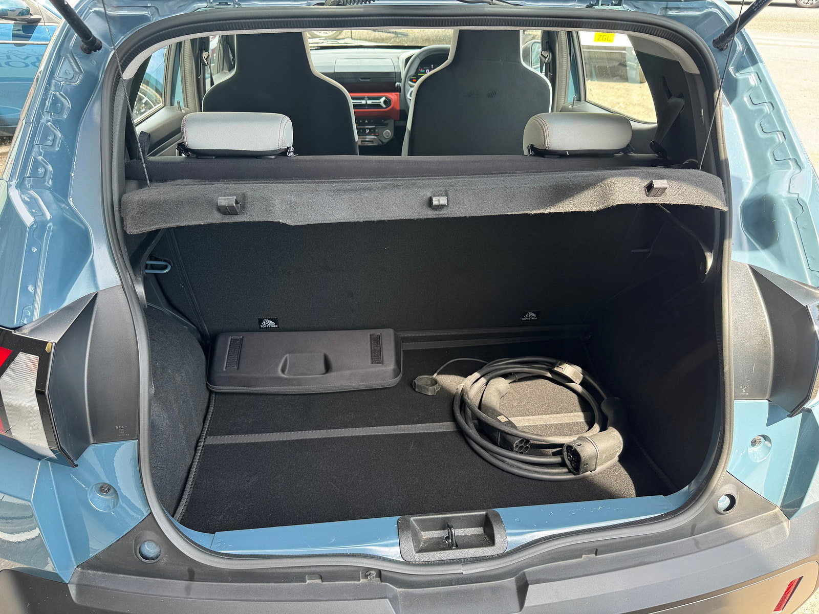 Dacia Spring 65 26.8kWh Expression Hatchback 5dr Electric Auto (65 ps) 5dr Automatic 2025