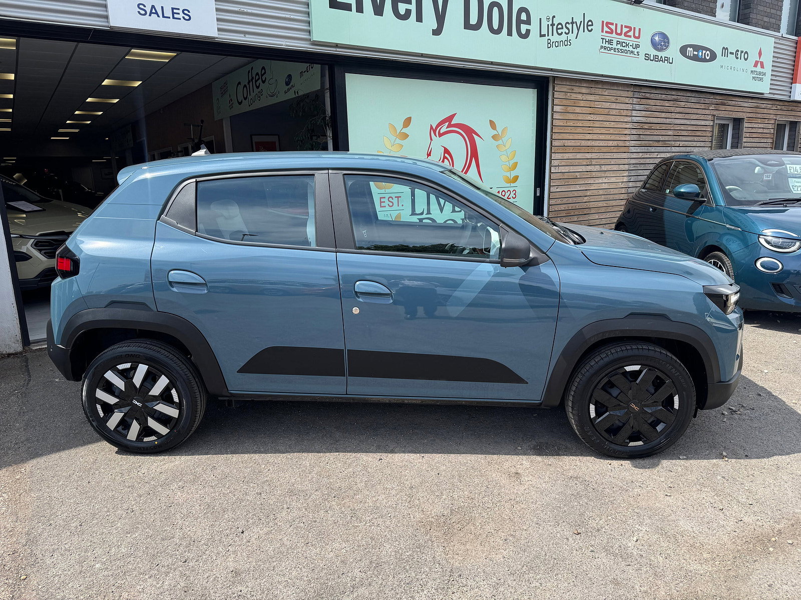 Dacia Spring 65 26.8kWh Expression Hatchback 5dr Electric Auto (65 ps) 5dr Automatic 2025