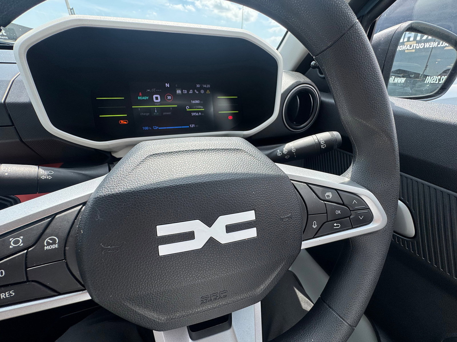 Dacia Spring 65 26.8kWh Expression Hatchback 5dr Electric Auto (65 ps) 5dr Automatic 2025