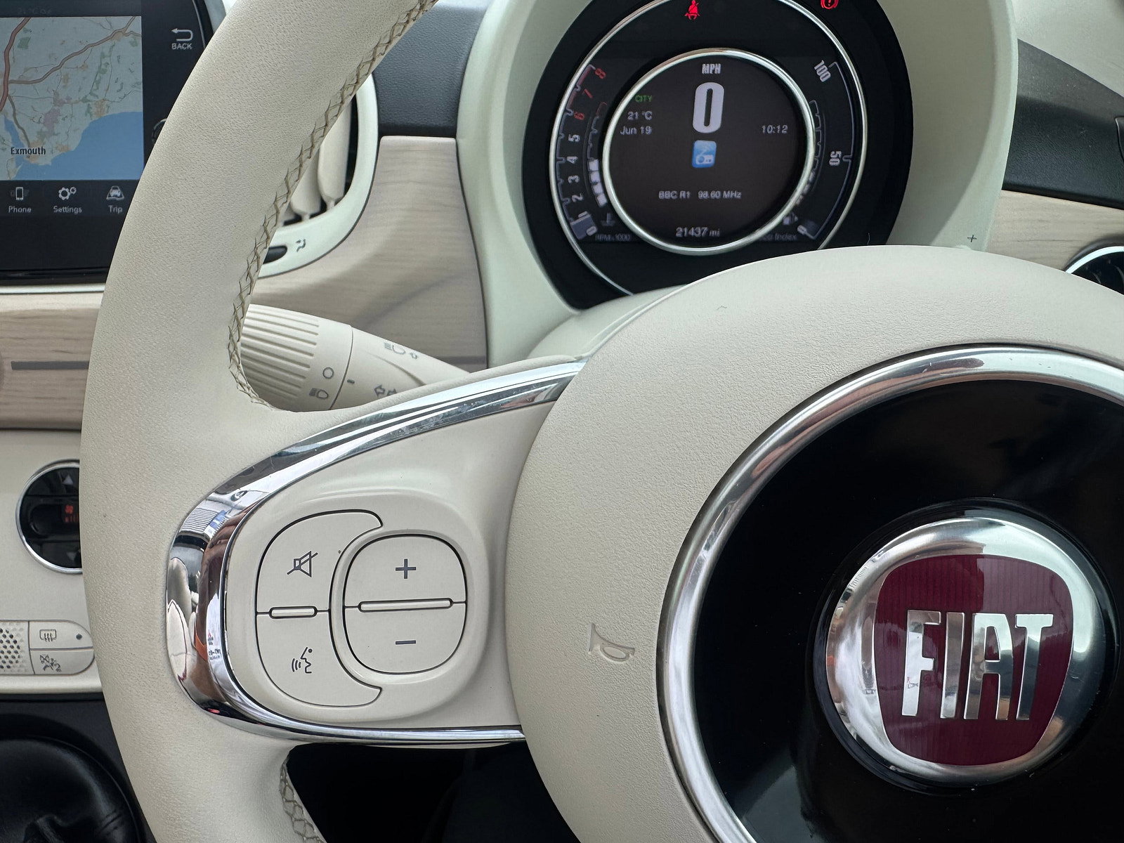 Fiat 500C 1.0 MHEV Dolcevita Convertible 2dr Petrol Manual Euro 6 (s/s) (70 bhp) 2dr Manual 2020