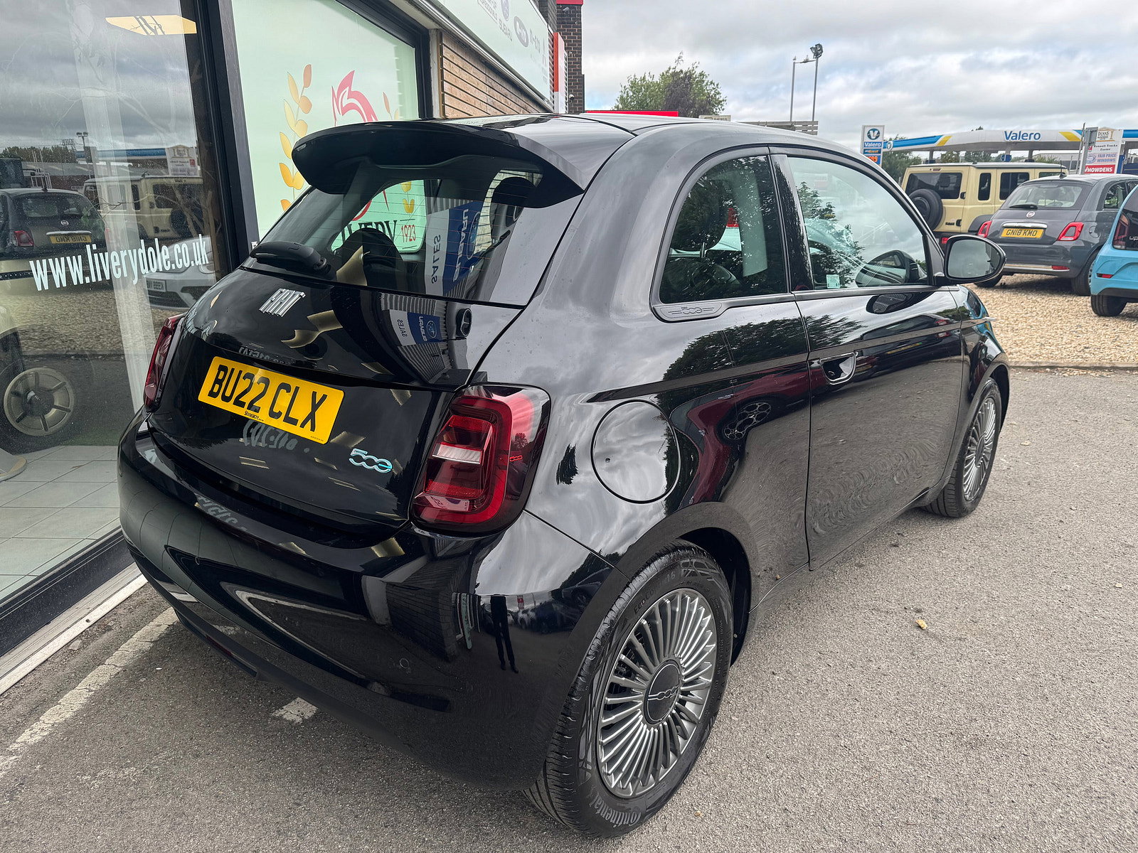 Fiat 500e 42kWh Icon Hatchback 3dr Electric Auto (118 ps) 3dr Automatic 2022