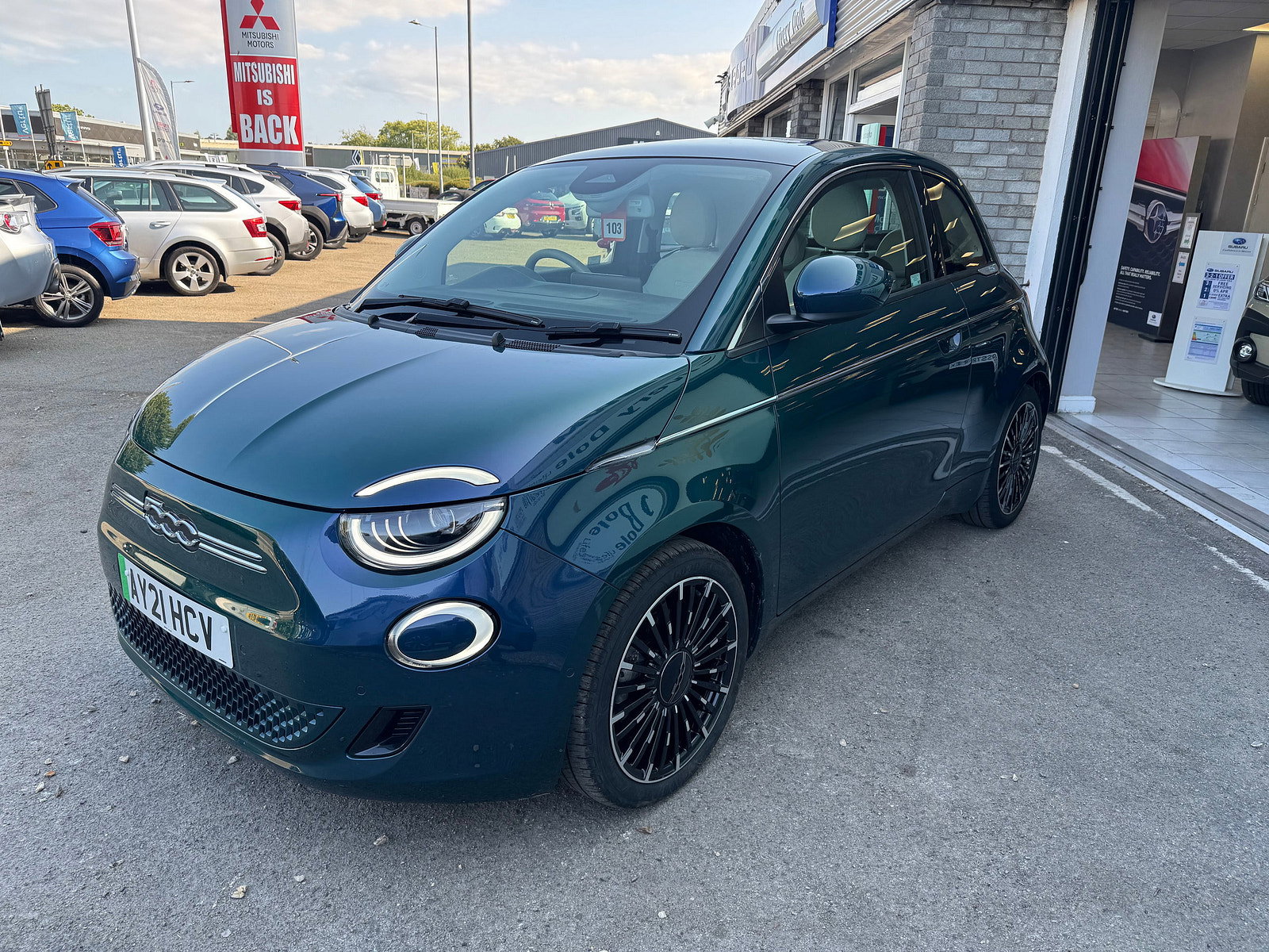 Fiat 500e 42kWh La Prima Hatchback 3dr Electric Auto (118 ps) 3dr Automatic 2021