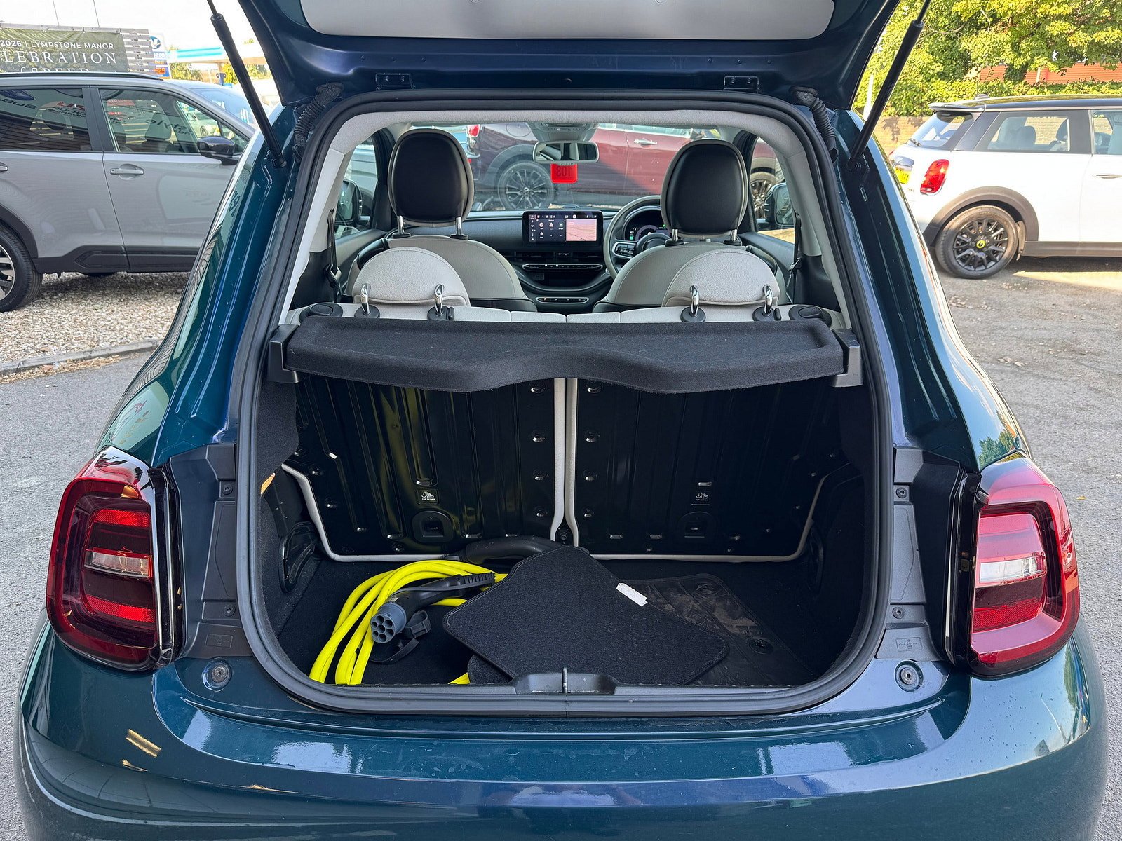 Fiat 500e 42kWh La Prima Hatchback 3dr Electric Auto (118 ps) 3dr Automatic 2021