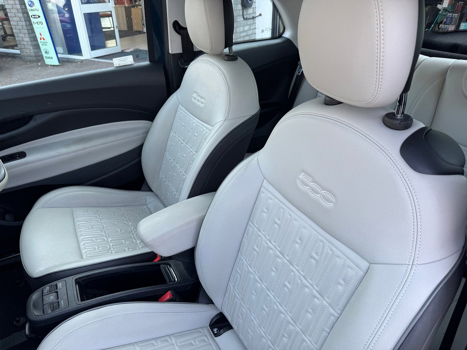Fiat 500e 42kWh La Prima Hatchback 3dr Electric Auto (118 ps) 3dr Automatic 2021