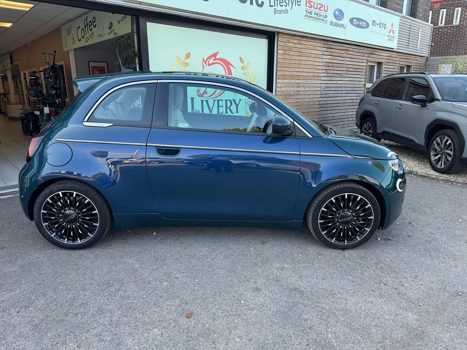 Fiat 500e 42kWh La Prima Hatchback 3dr Electric Auto (118 ps) 3dr Automatic 2021